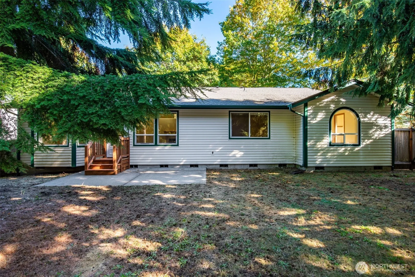 Property photo for 1621 Redwood Place Se, Olympia photo 5