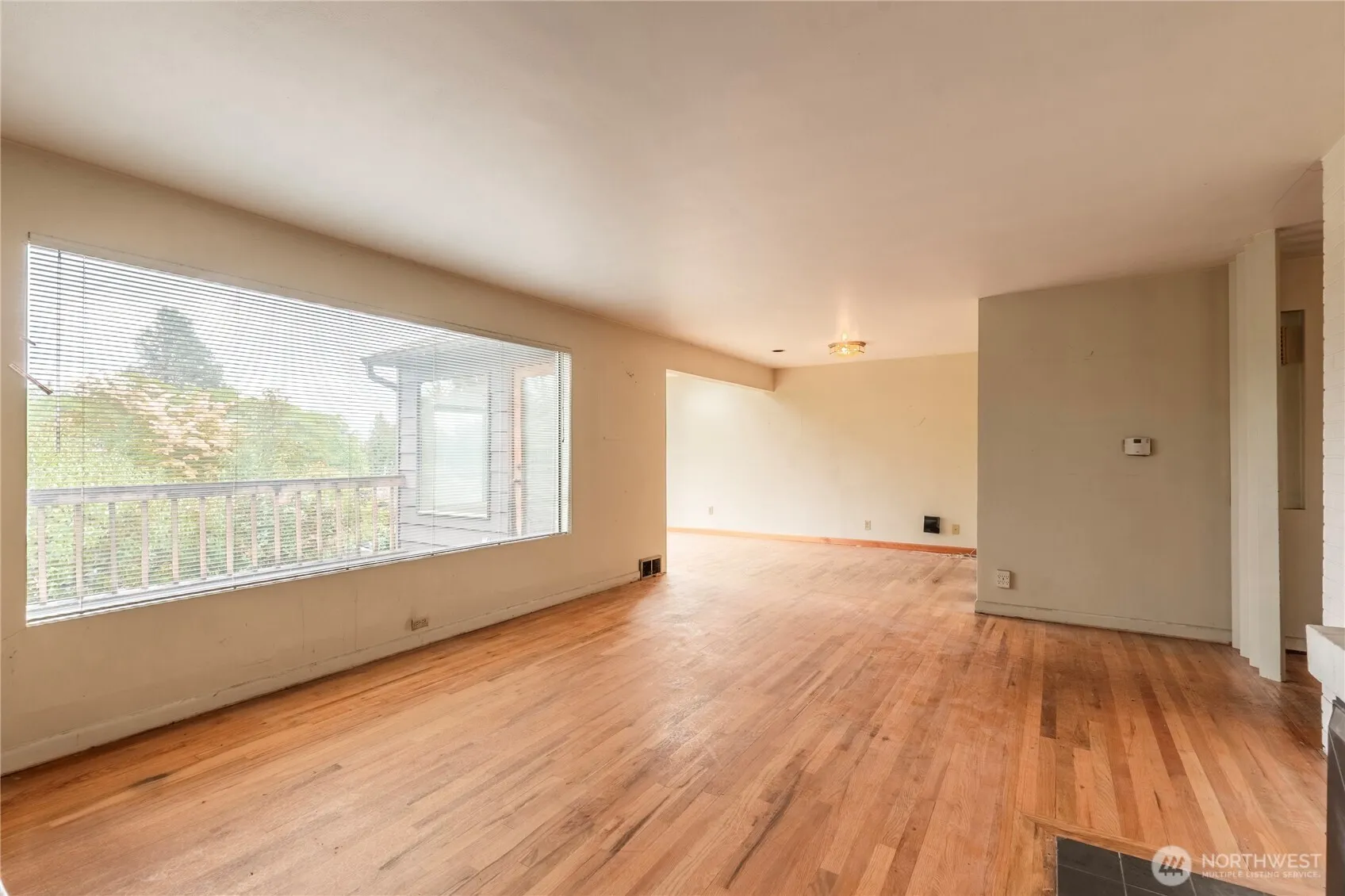 Property photo for 7210 Seward Park Avenue S, Seattle photo 4