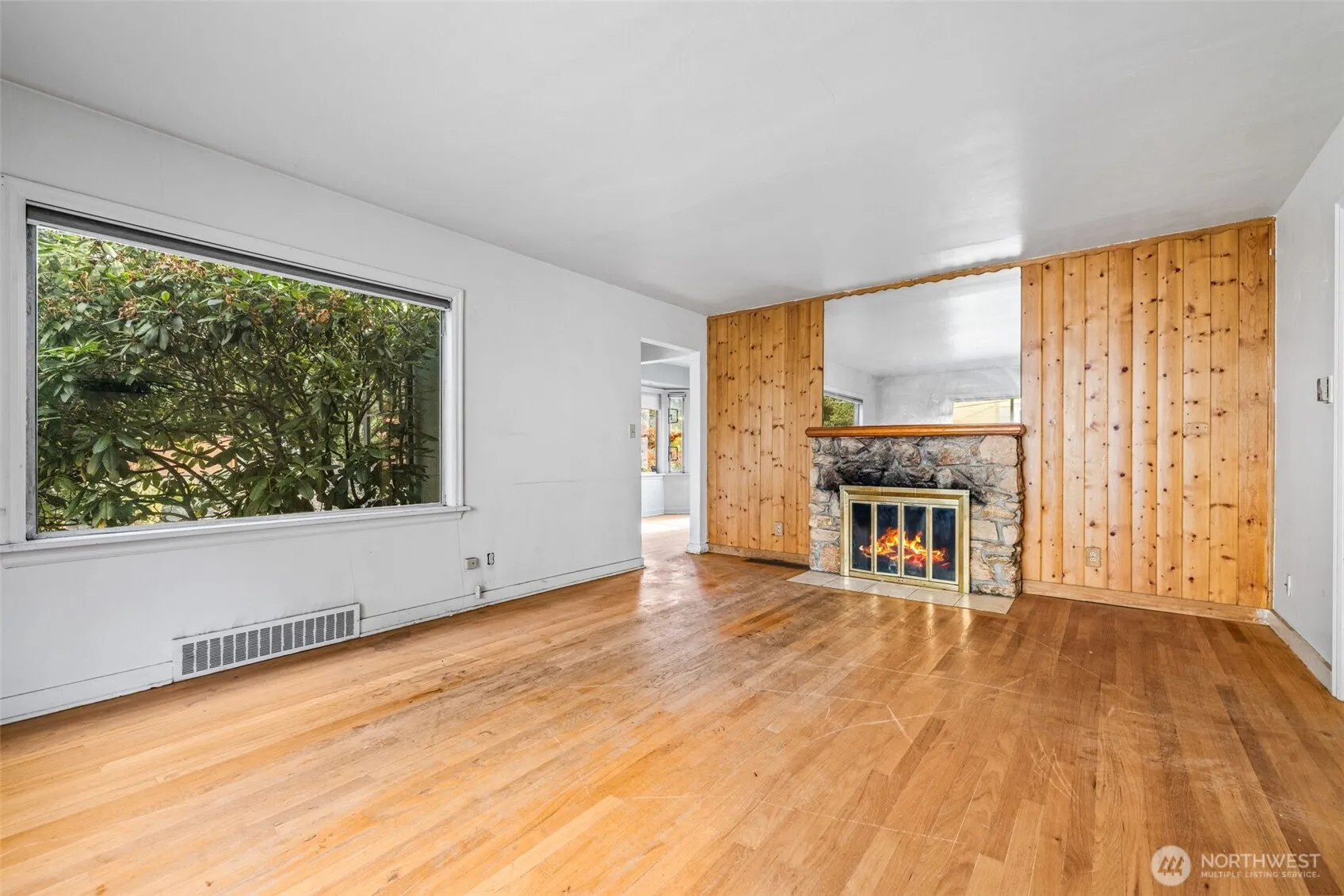 Property photo for 10713 15th Ave Ne, Seattle photo 5