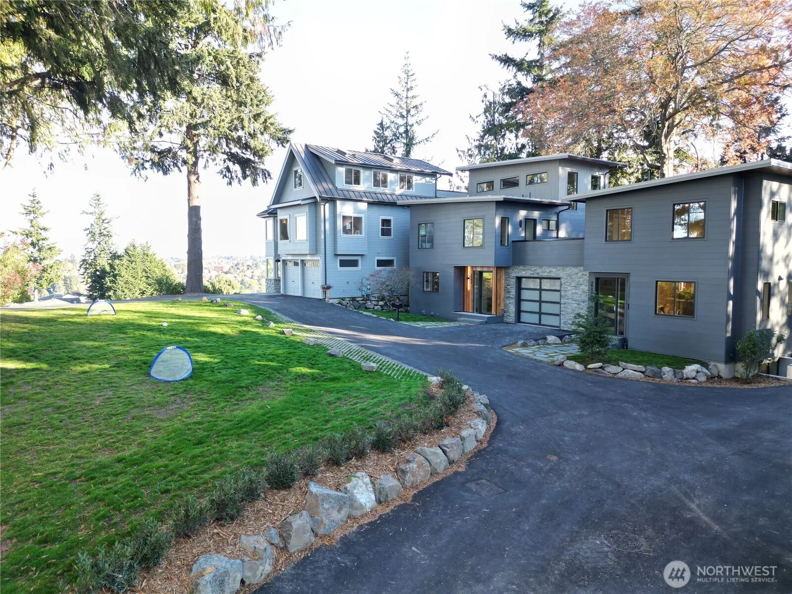 Property photo for 3949 B W Barrett Lane, Seattle photo 3