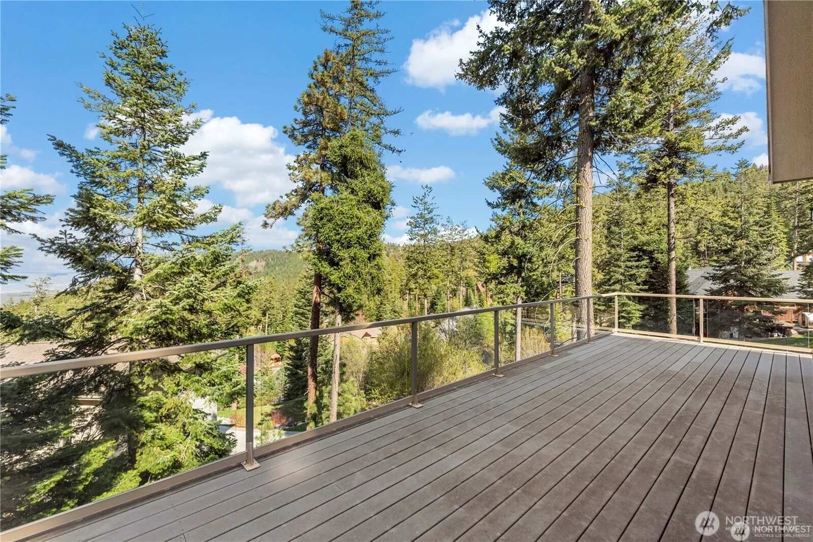 Property photo for 6760 Forest Ridge Drive, Wenatchee photo 2