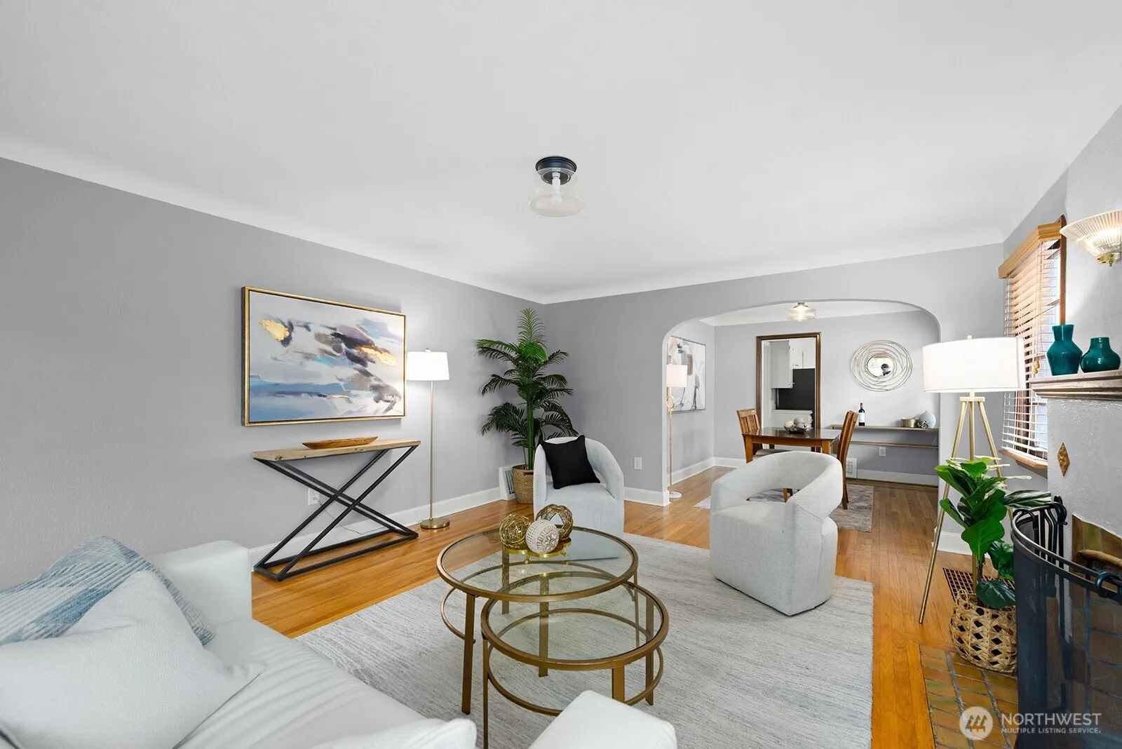 Property photo for 10205 35th Avenue Sw, Seattle photo 5