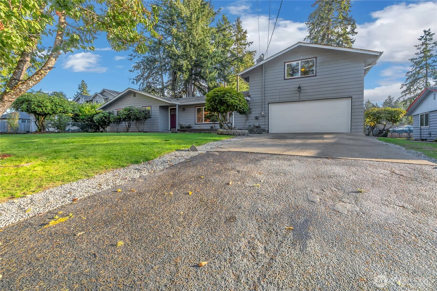 Property photo for 306 144th Street E, Tacoma photo 4