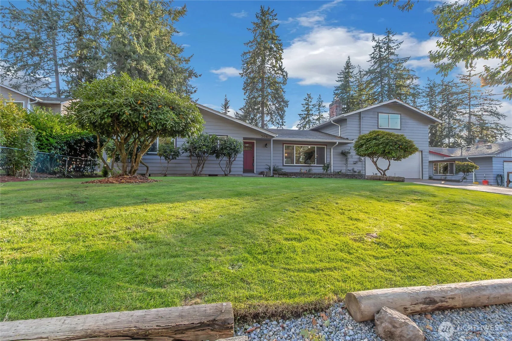 Property photo for 306 144th Street E, Tacoma photo 2