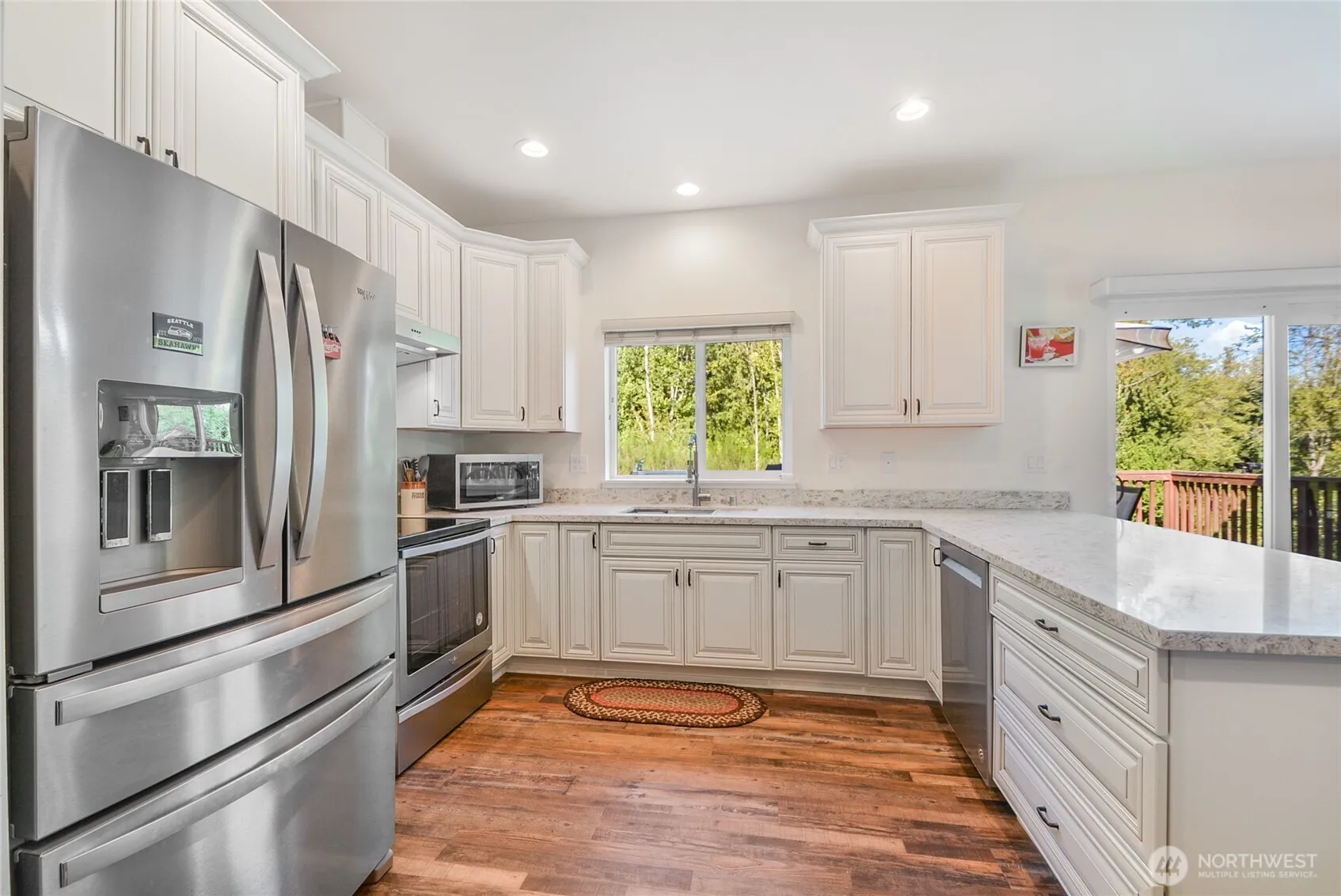Property photo for 1016 288th Street Nw #b, Arlington photo 5