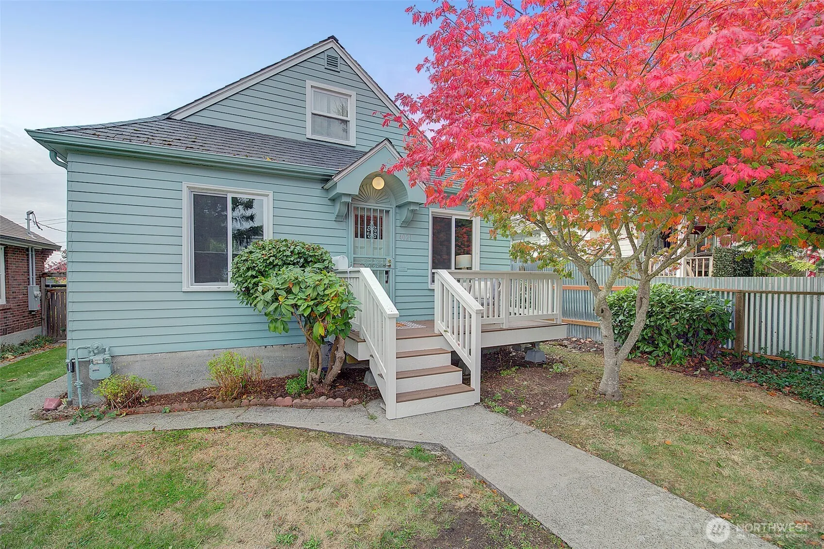 Property photo for 4021 40th Avenue Sw, Seattle