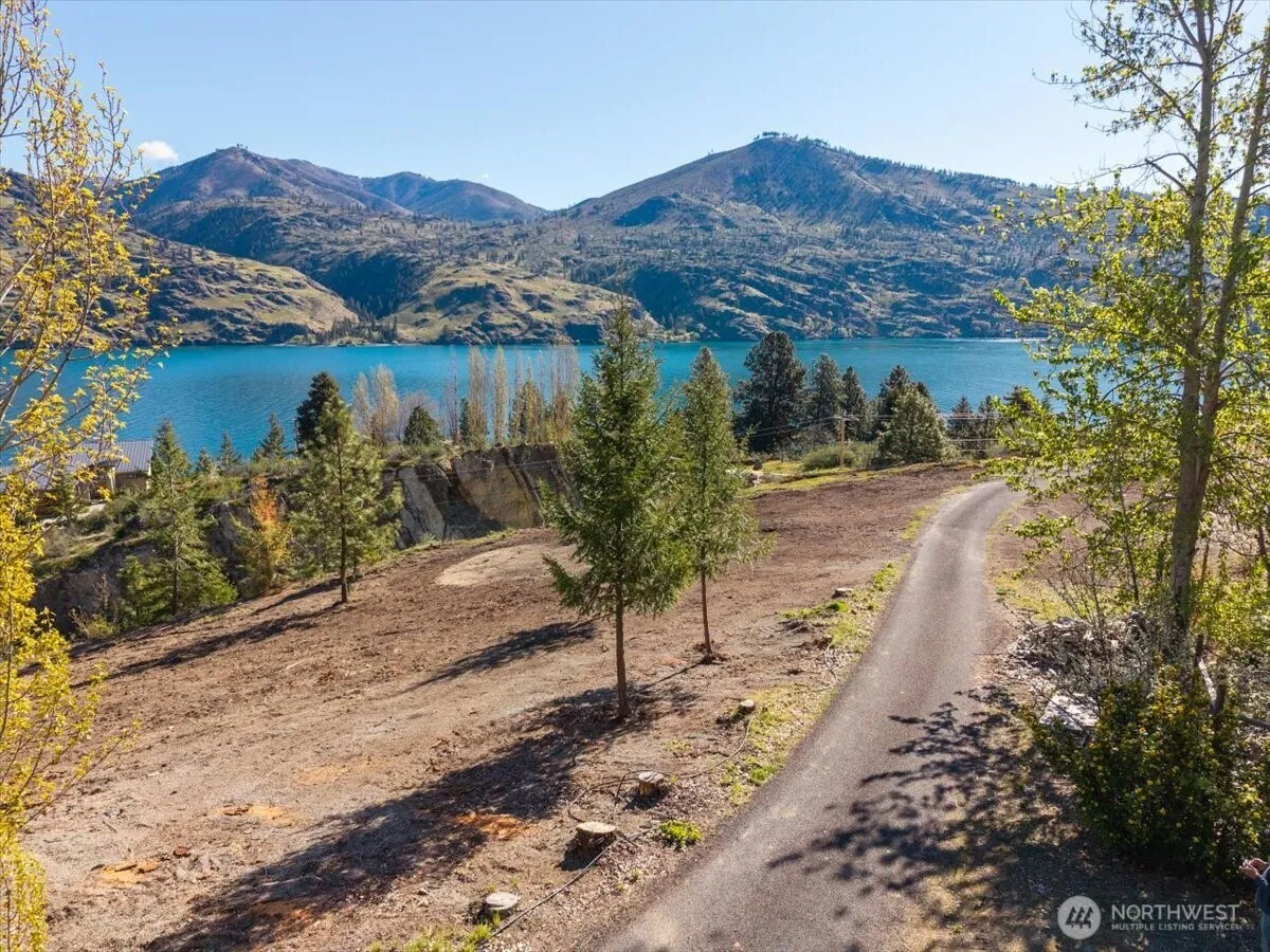 Property photo for 16495 S Lakeshore Road, Chelan photo 5