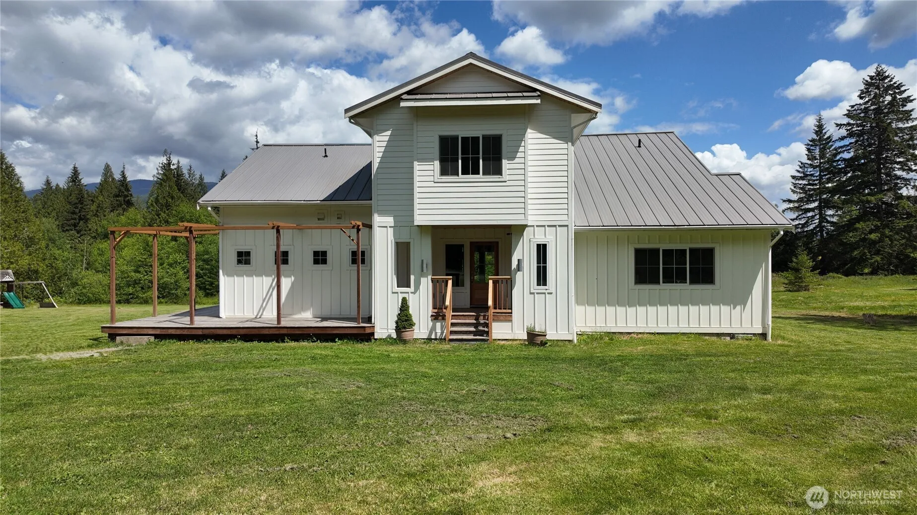 Property photo for 19011 Wildrose Lane, Burlington