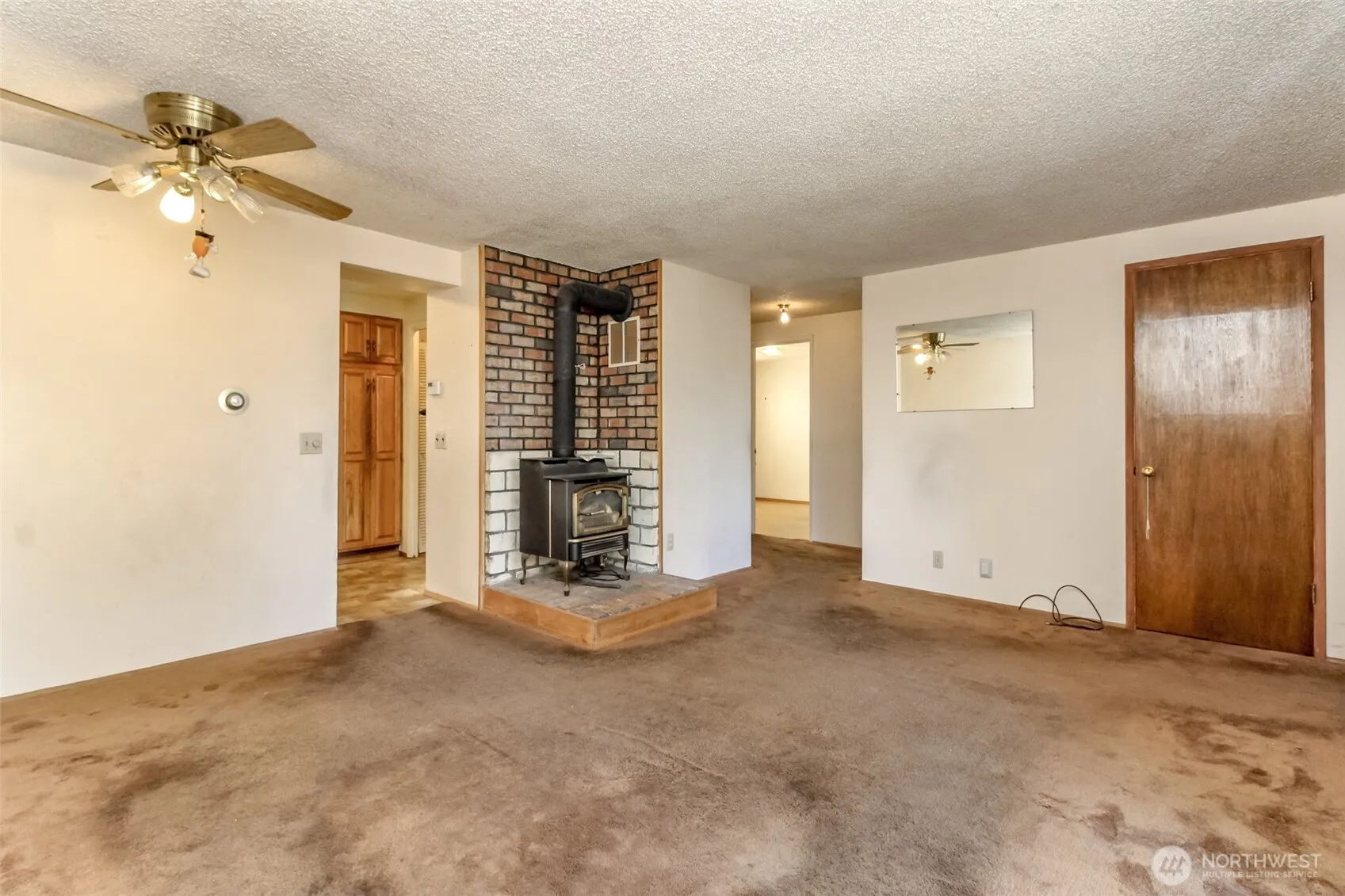 Property photo for 1323 Sw 113th Street, Seattle photo 3