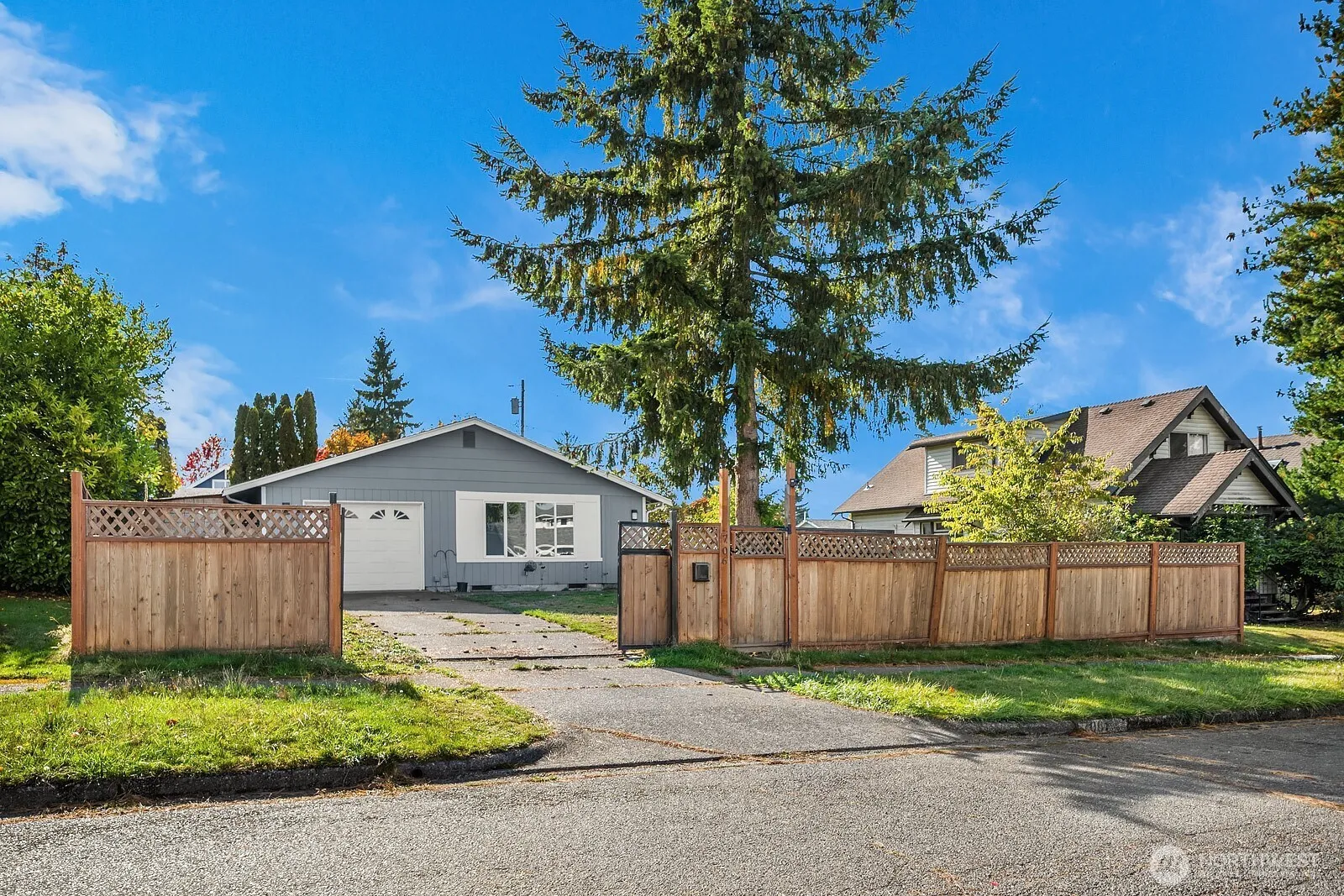 Property photo for 706 S 53rd Street, Tacoma photo 2