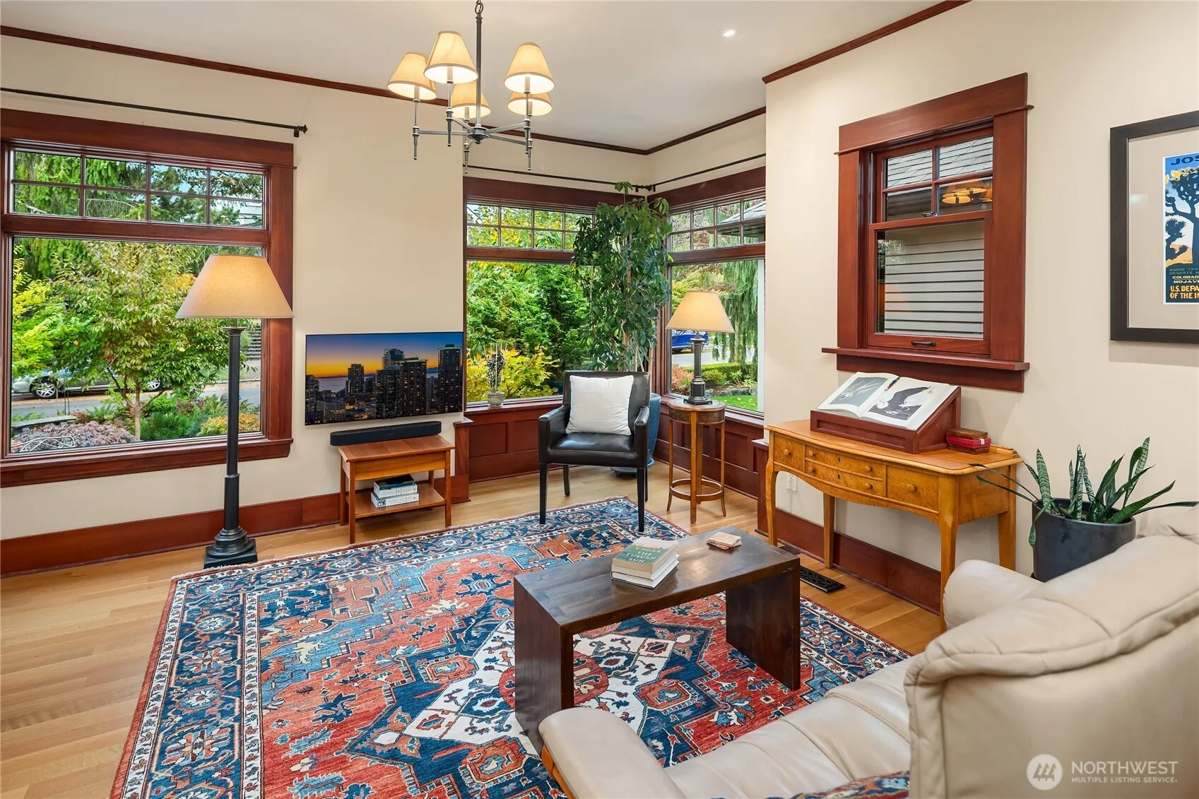 Property photo for 1823 4th Avenue W, Seattle photo 4
