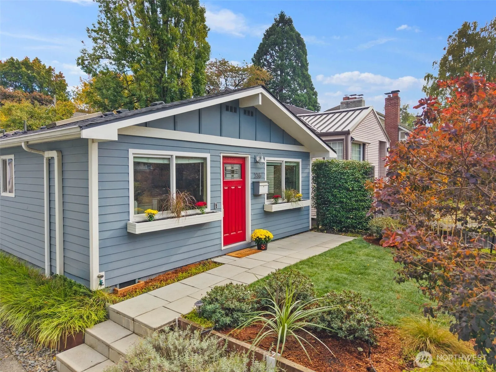 Property photo for 336 27th Avenue, Seattle photo 2