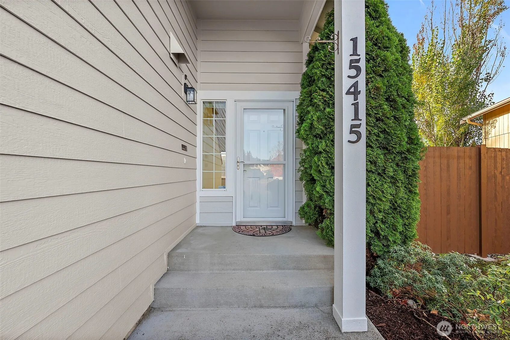 Property photo for 15415 41st Avenue E, Tacoma photo 3