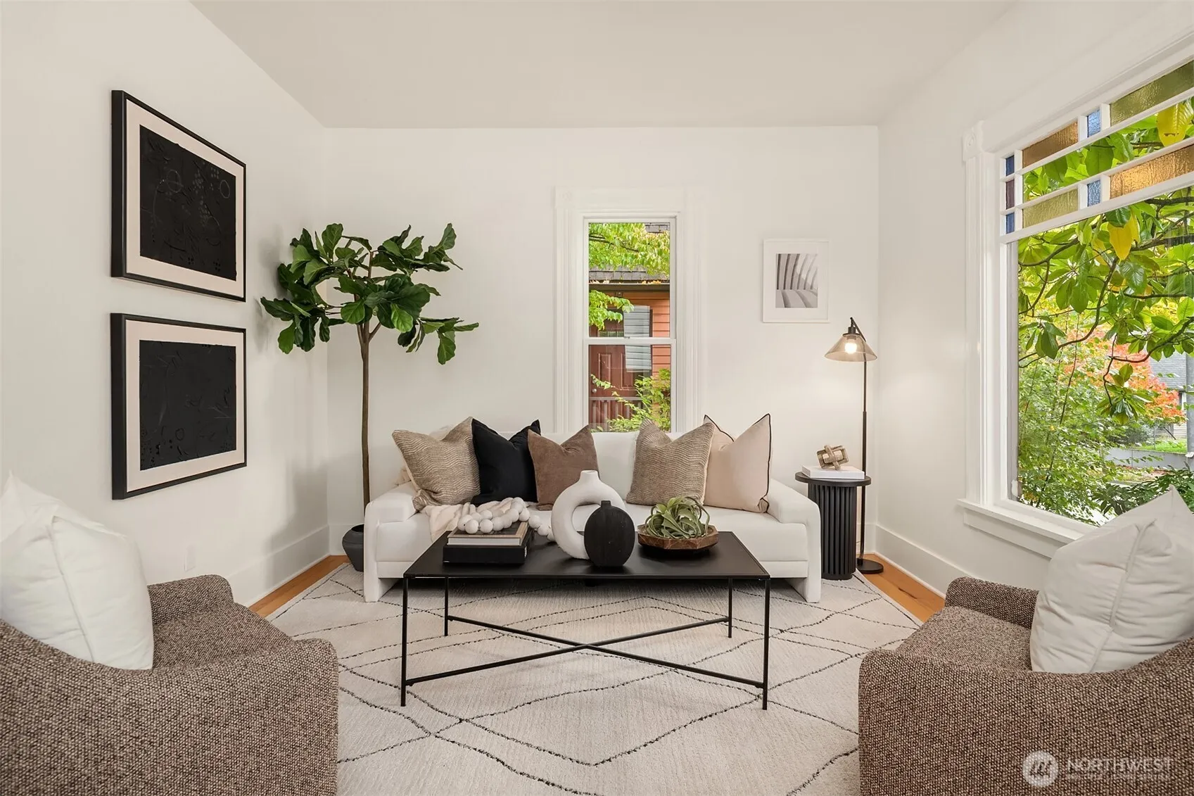 Property photo for 822 23rd Avenue, Seattle photo 4