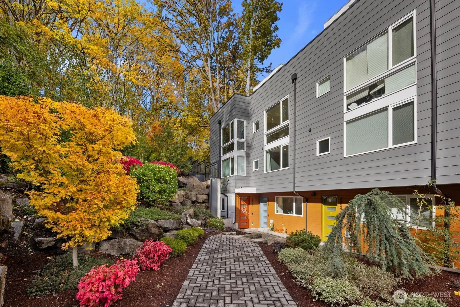 Property photo for 2802 S Alaska Place, Seattle photo 3