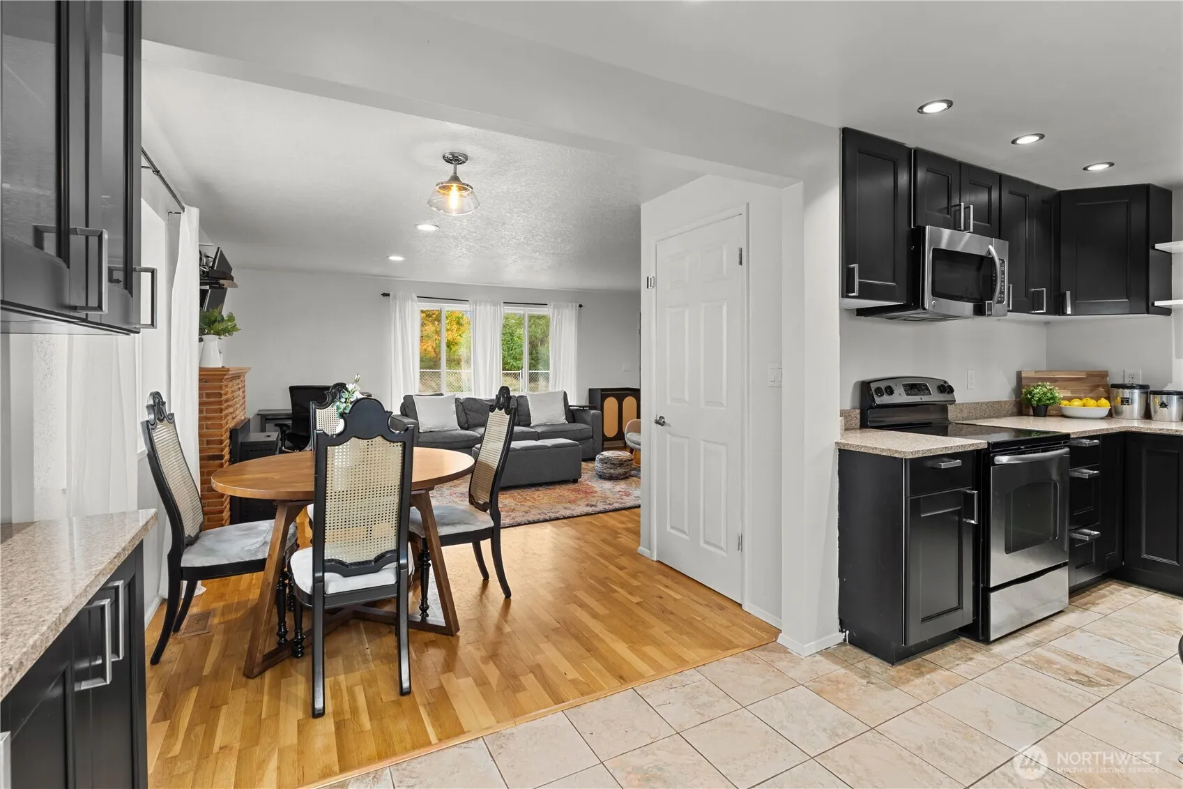 Property photo for 7634 S Thompson Avenue, Tacoma photo 5