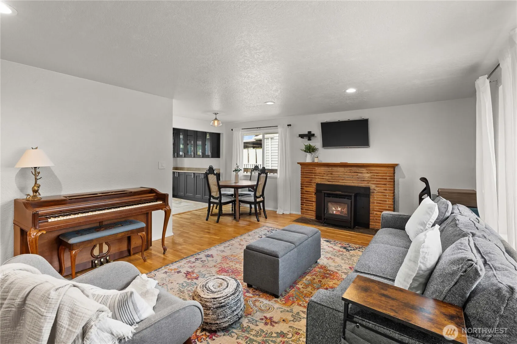 Property photo for 7634 S Thompson Avenue, Tacoma photo 3