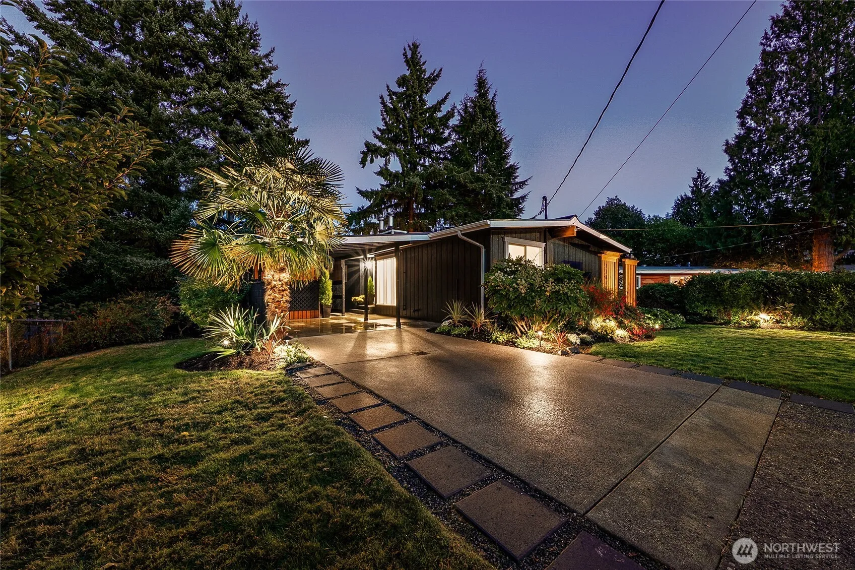 Property photo for 11414 34th Avenue Sw, Seattle photo 2