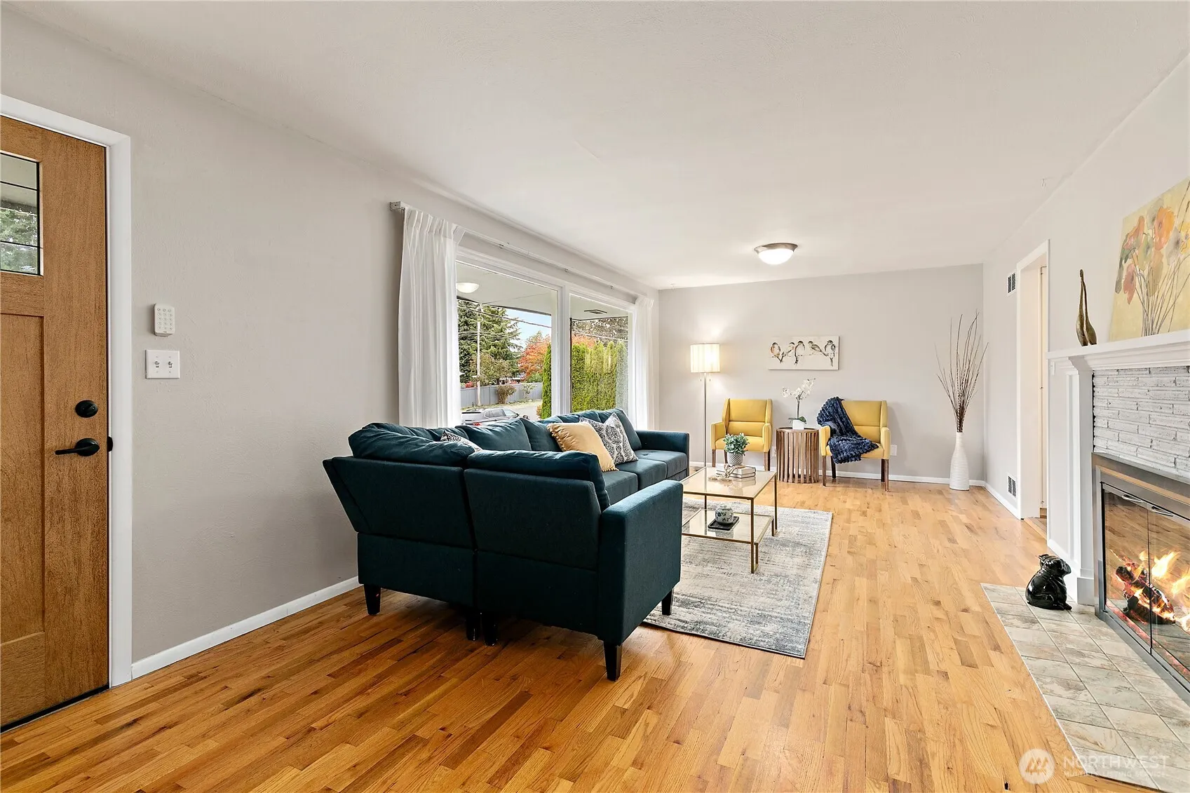 Property photo for 909 N Huson Street, Tacoma photo 3