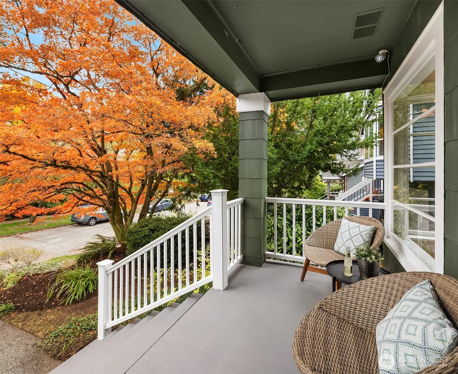 Property photo for 6815 21st Avenue Ne, Seattle photo 4
