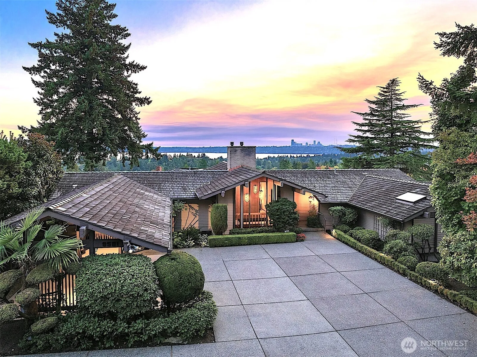 Property photo for 9501 Ne 13th Street, Clyde Hill