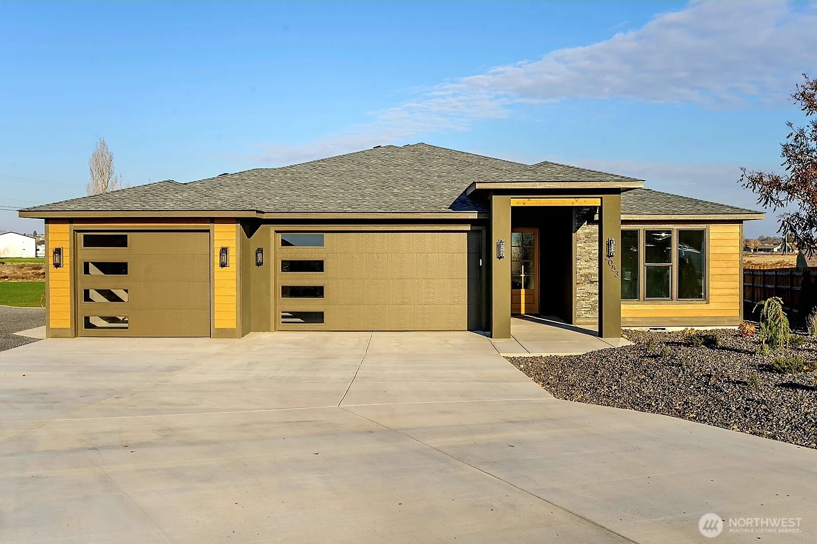 Property photo for 2053 H.2 Road, Moses Lake photo 2