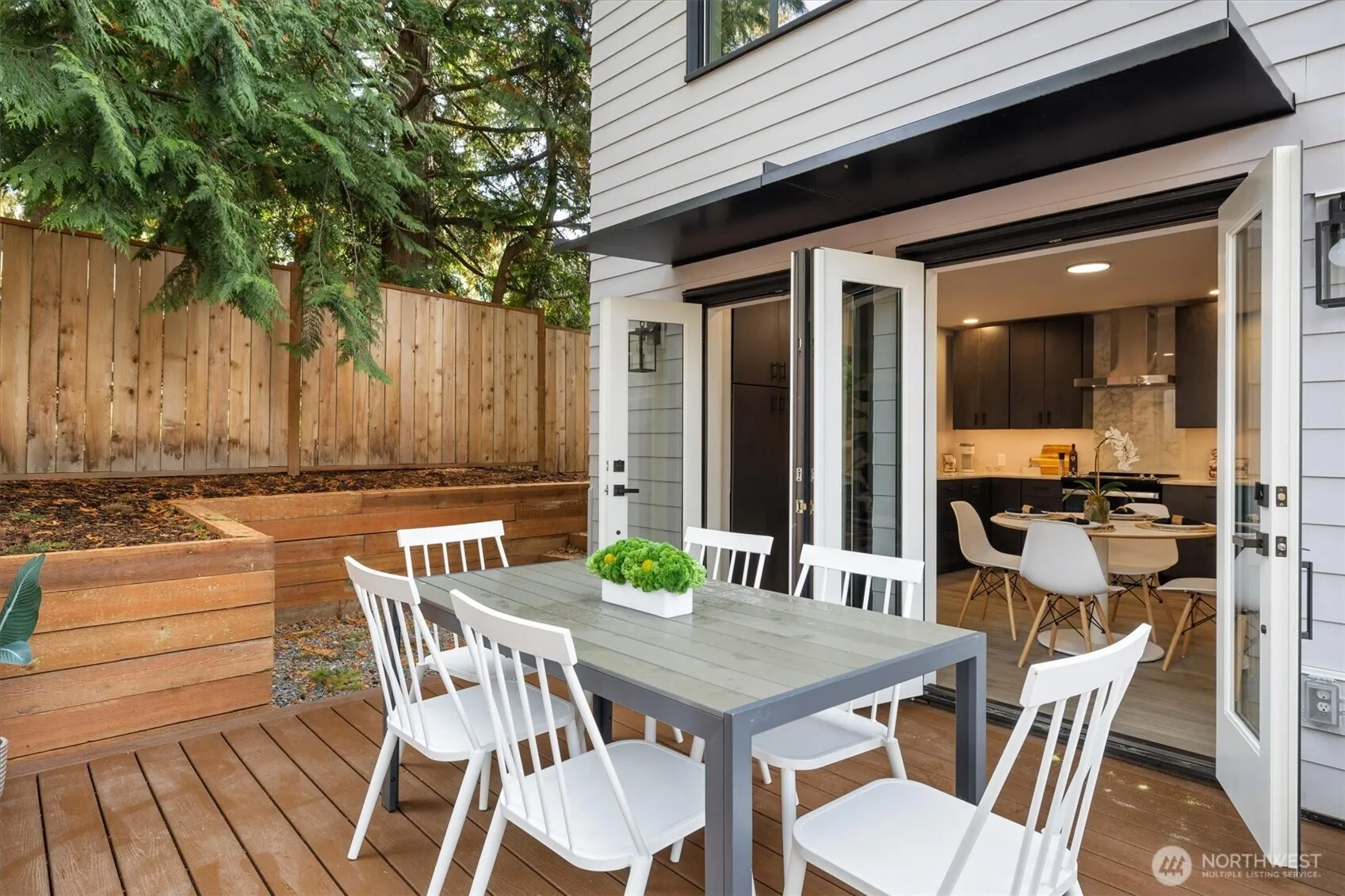 Property photo for 13726 22nd Avenue Ne #3, Seattle photo 4