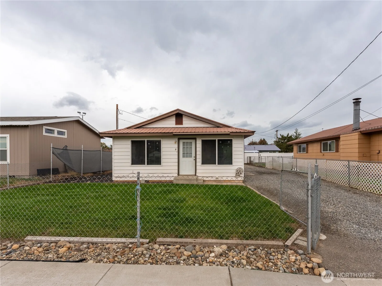 Property photo for 5 Delaware Avenue, Rock Island