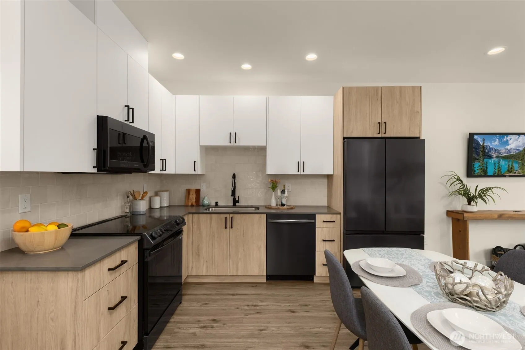 Property photo for 10306 E Midvale Avenue N, Seattle photo 5