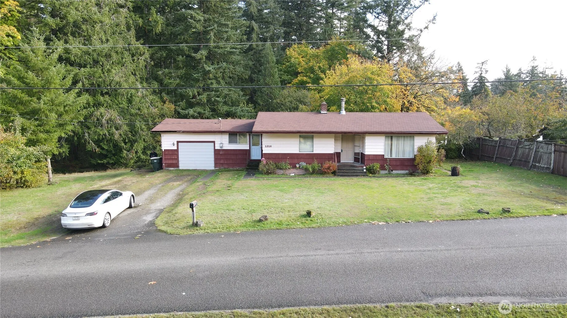 Property photo for 1216 Kaiser Road Sw, Olympia photo 3