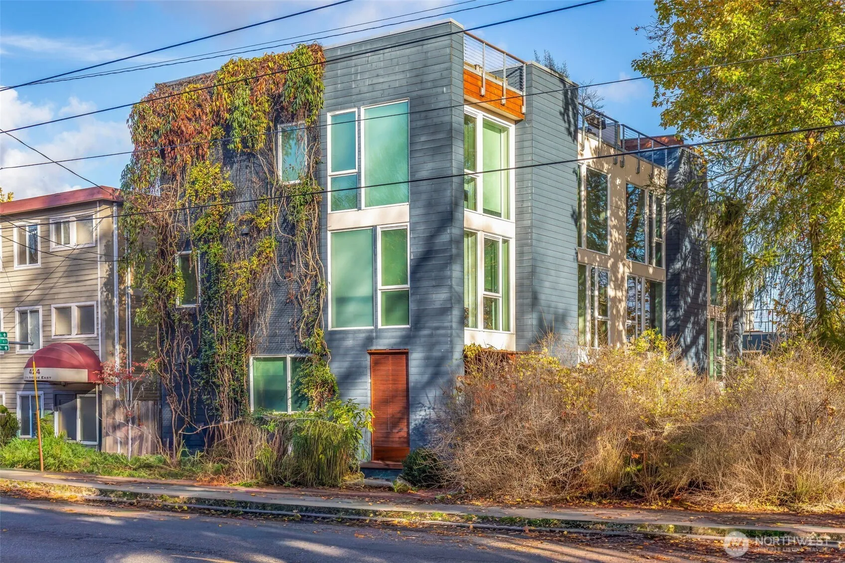 Property photo for 418 19th Avenue E #b, Seattle