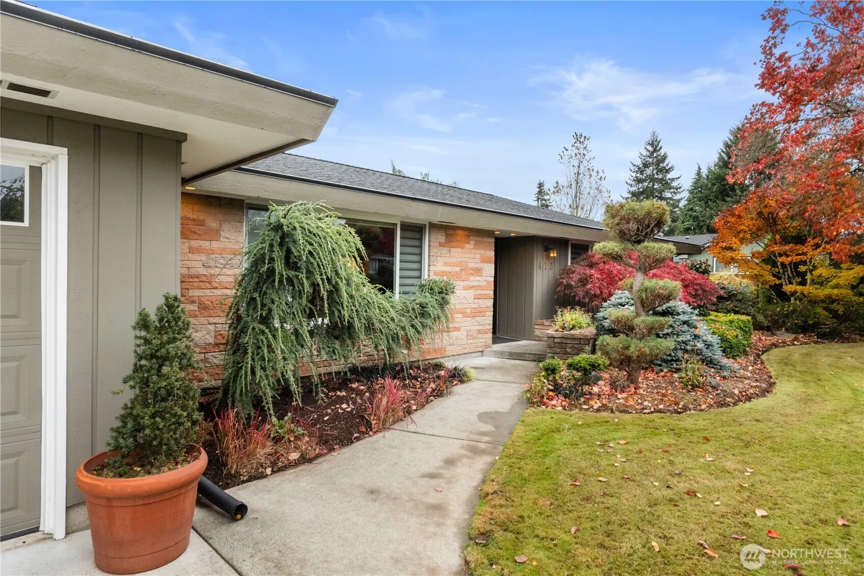 Property photo for 415 21 Street Nw, Puyallup photo 3