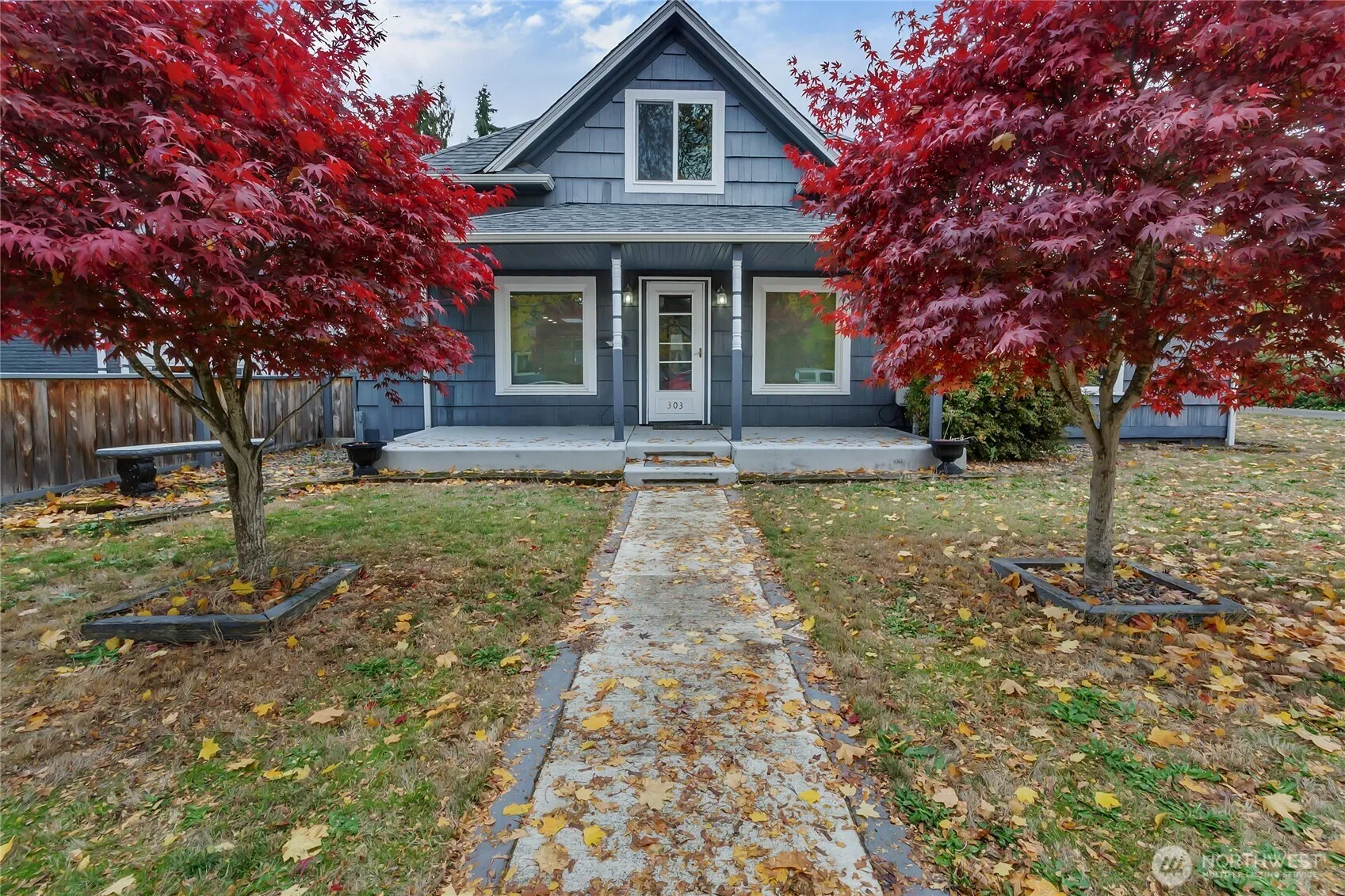 Property photo for 303 7th Ave Nw, Puyallup