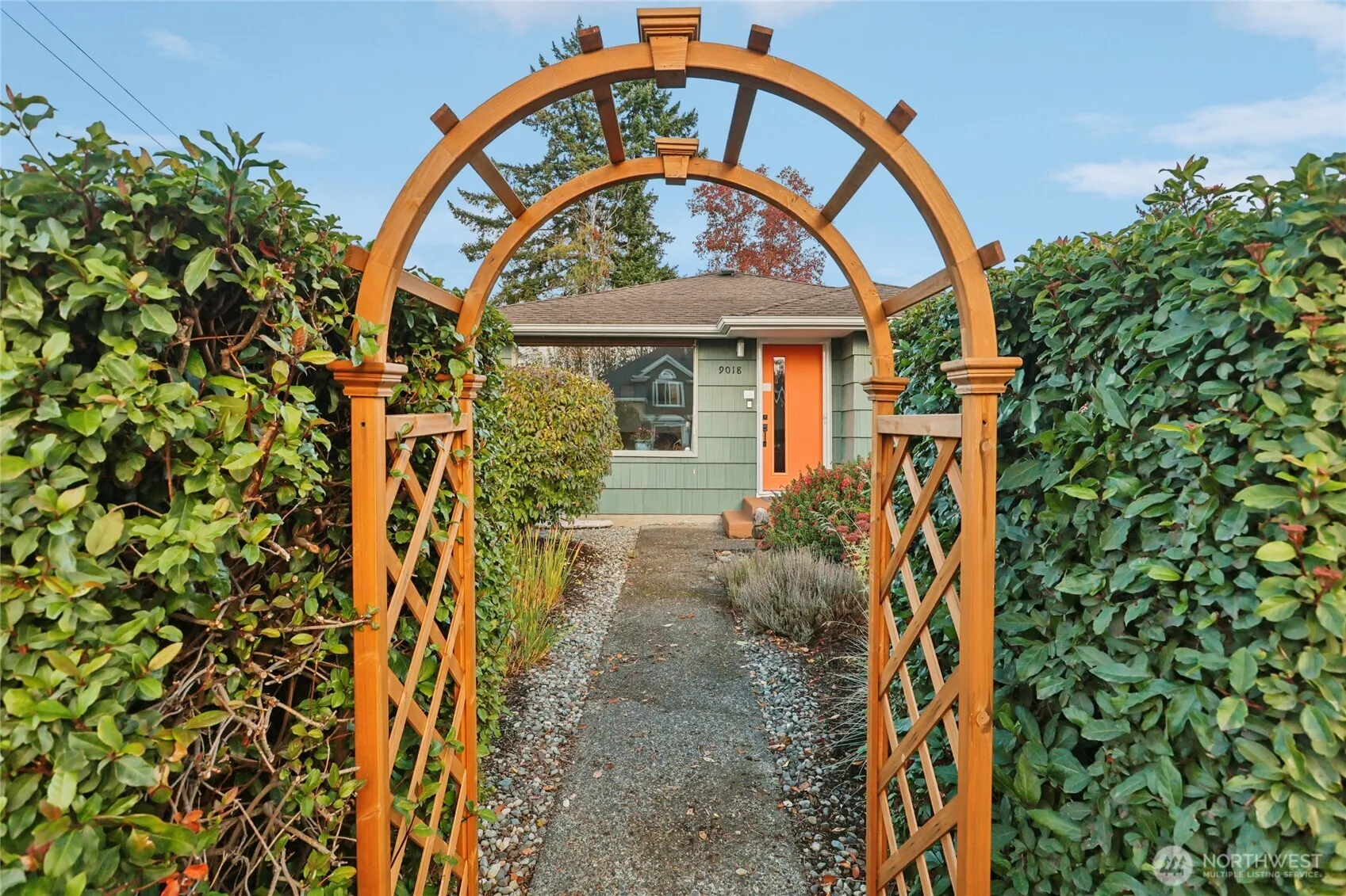 Property photo for 9018 36th Avenue S, Seattle photo 2