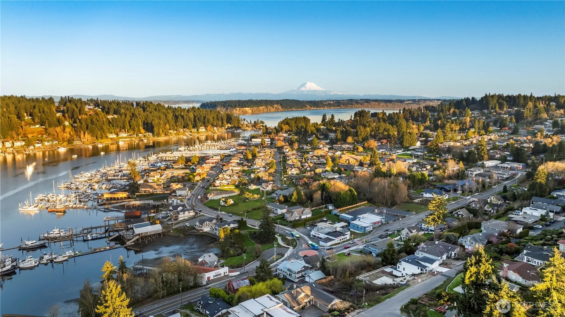 8307 Bayridge Avenue, Gig Harbor