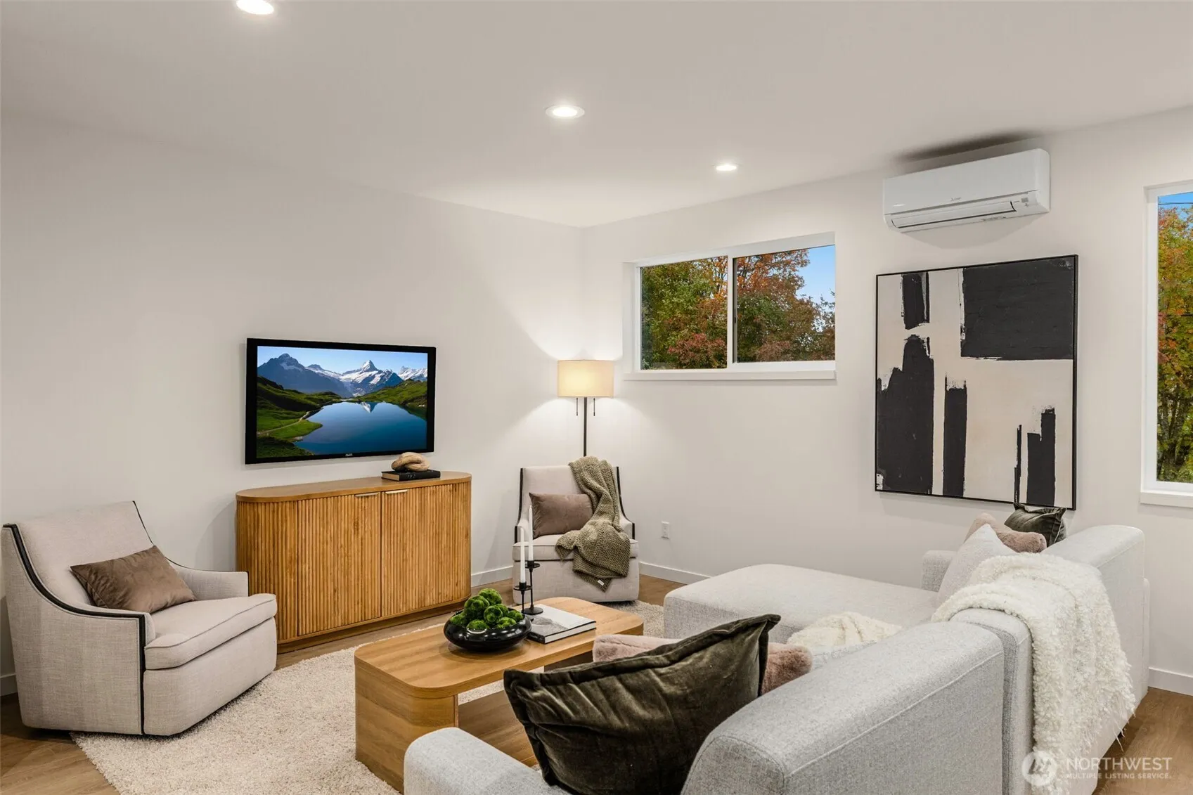 Property photo for 2103 Sw Genesee Street, Seattle photo 3