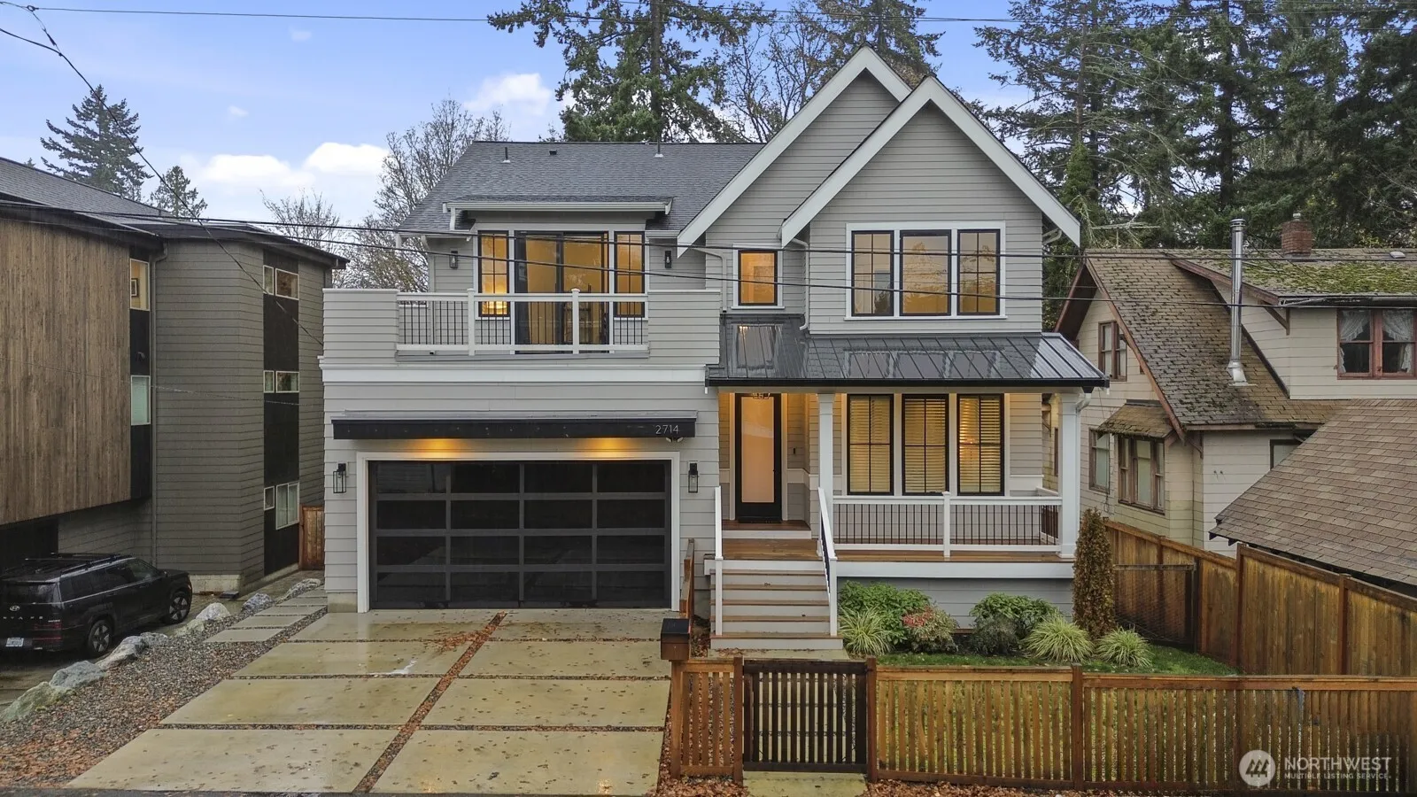 Property photo for 2714 Fairmount Avenue Sw, Seattle