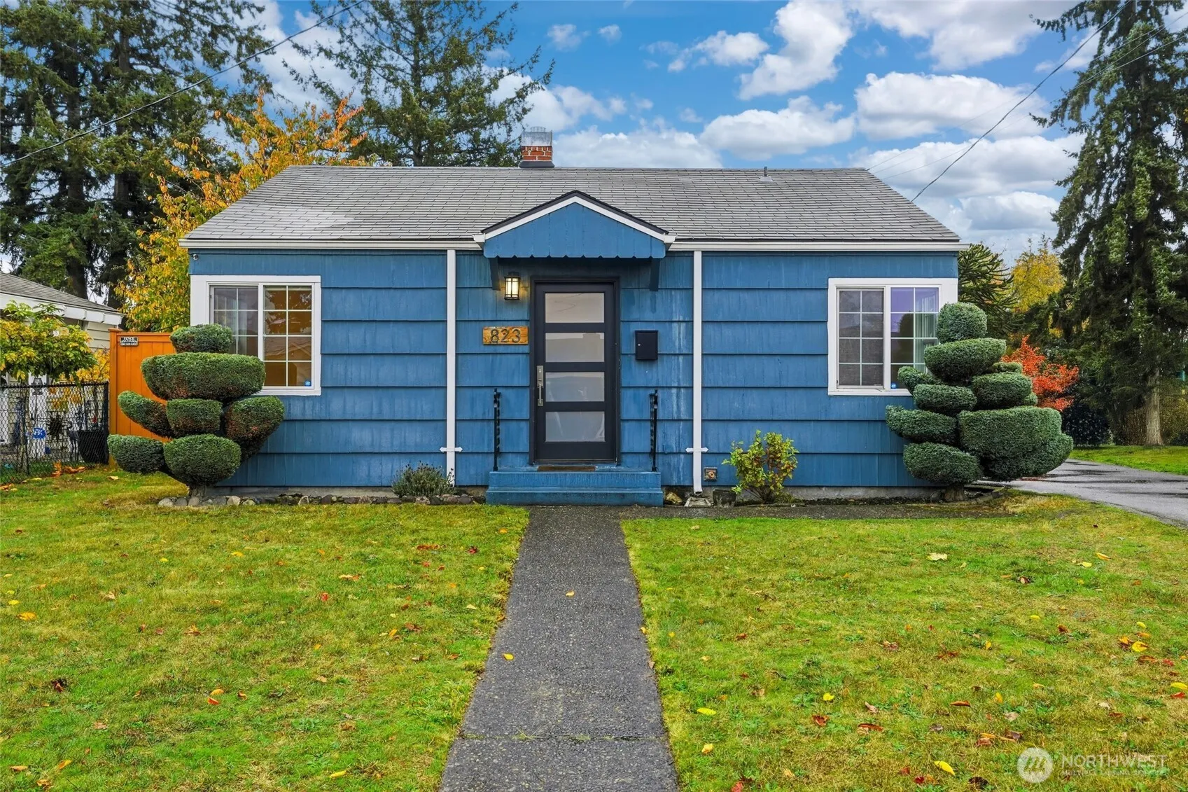 Property photo for 823 S Rochester Street, Tacoma photo 2