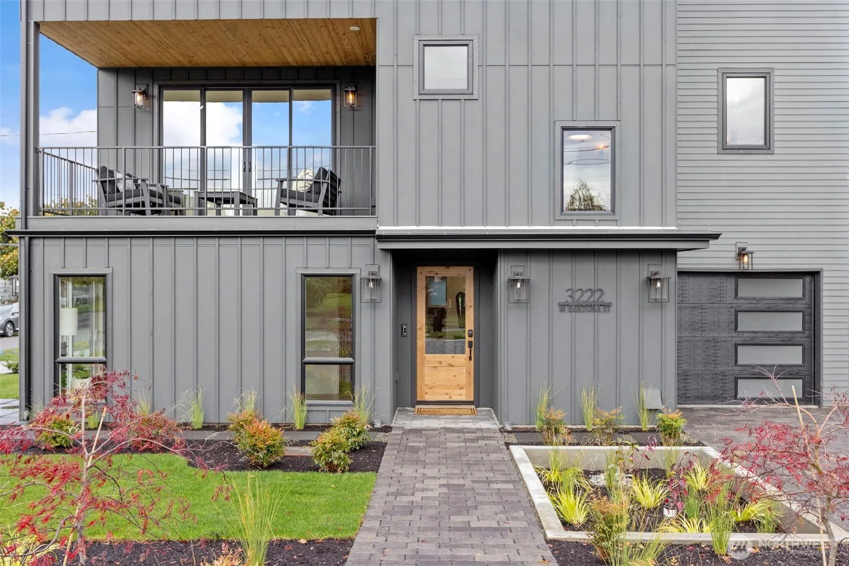 Property photo for 3222 W Bertona Street, Seattle photo 4