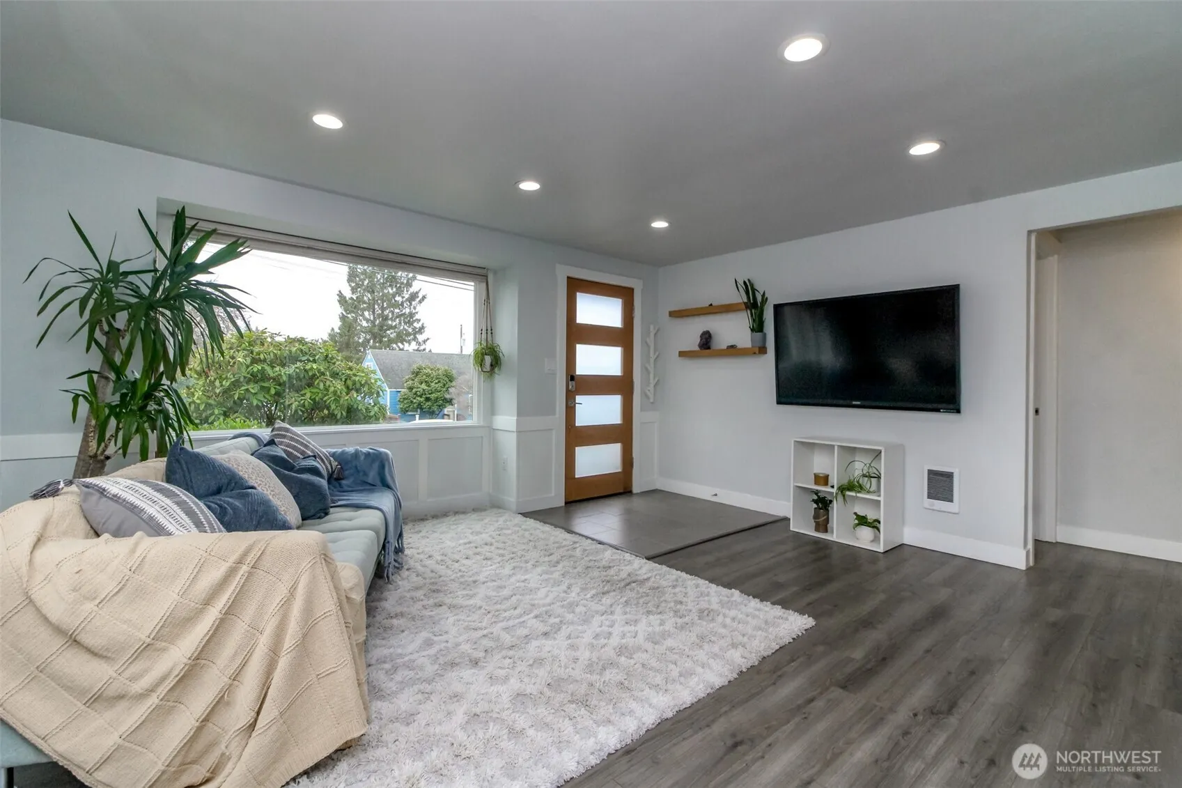 Property photo for 805 S Geiger Street, Tacoma photo 5