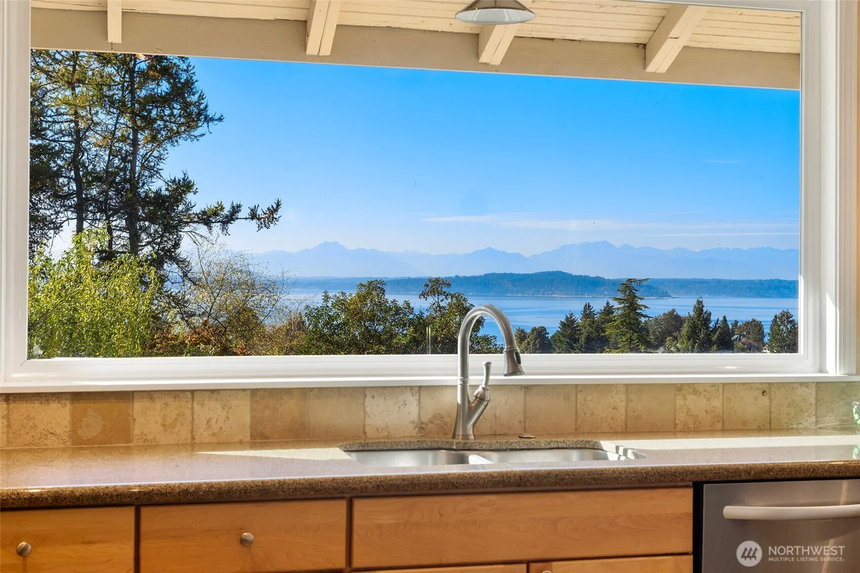Property photo for 5315 46th Avenue Sw, Seattle photo 5