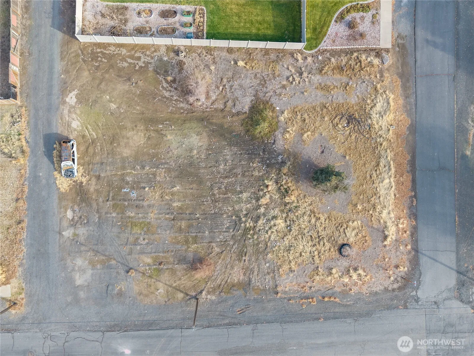 Property photo for 408 N L Street, Lind