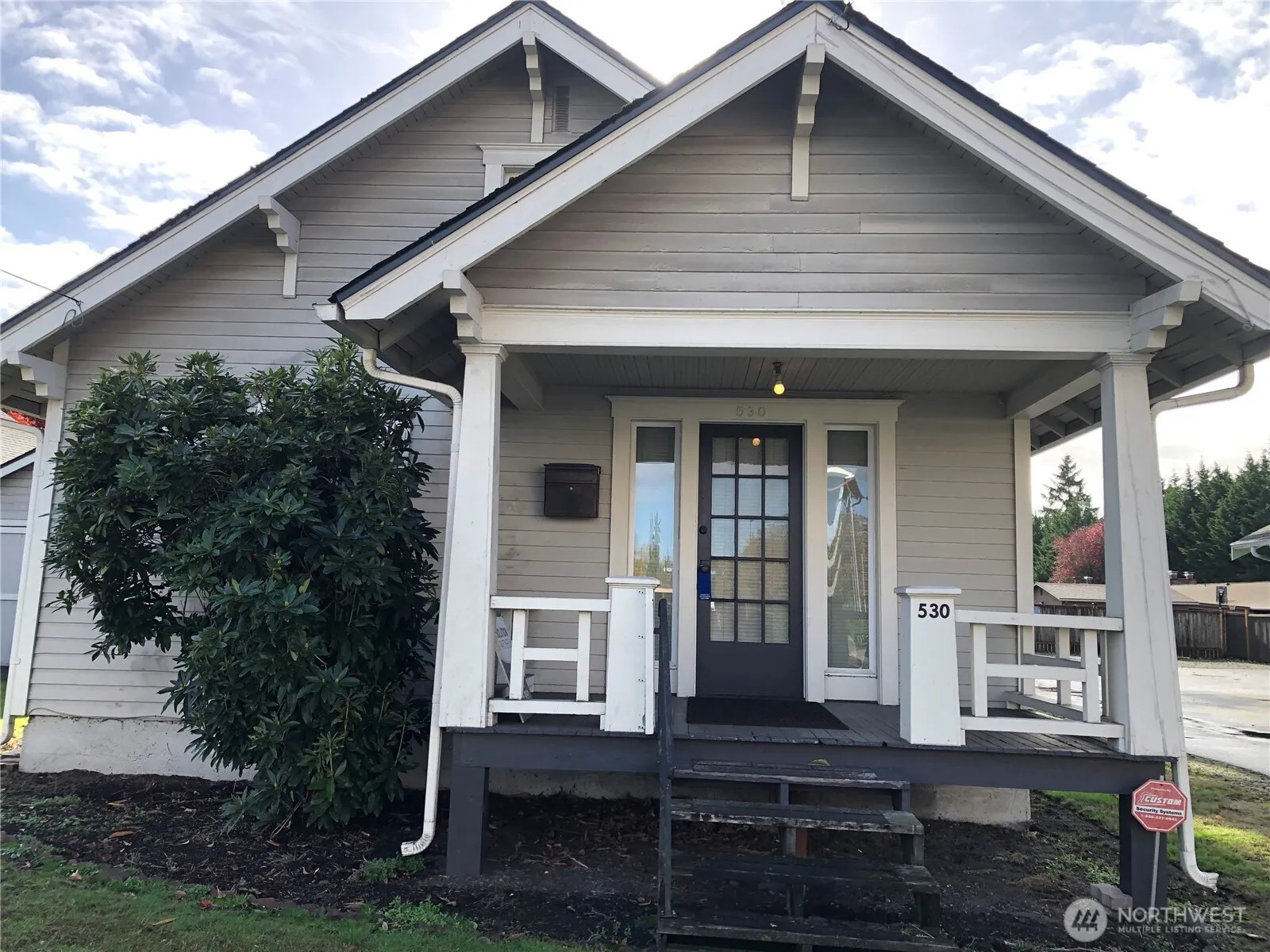 Property photo for 530 E Pioneer, Puyallup photo 2