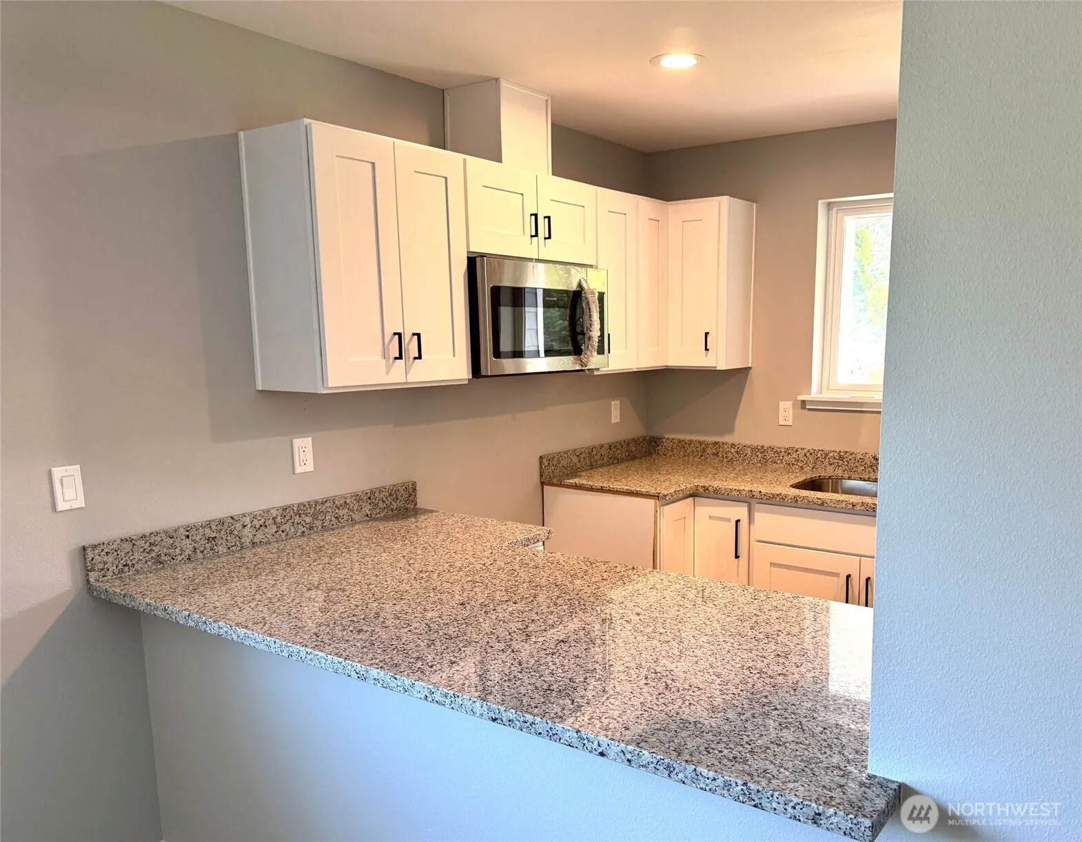 Property photo for 660 Itswoot Avenue Se, Ocean Shores photo 5