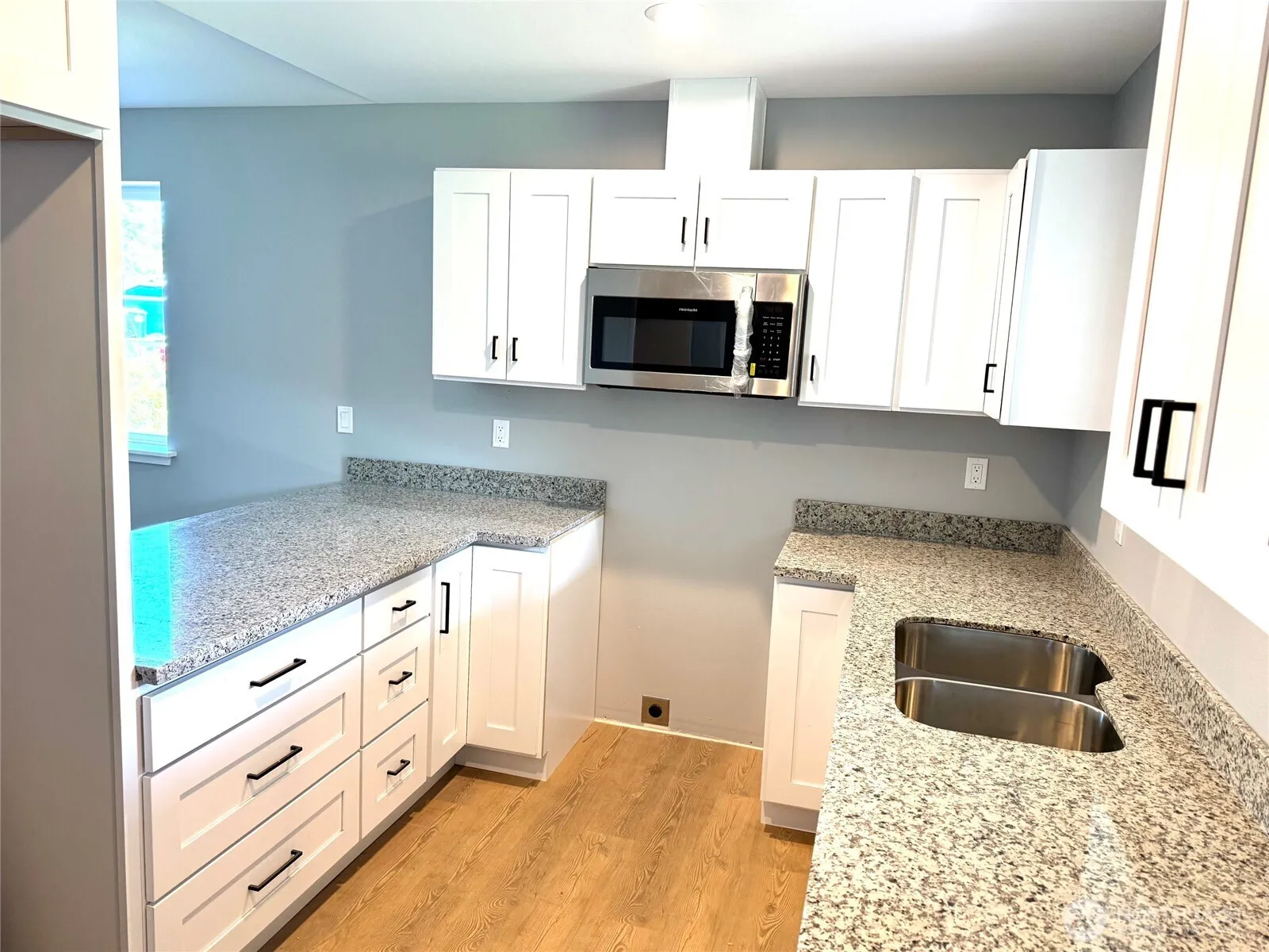 Property photo for 660 Itswoot Avenue Se, Ocean Shores photo 4