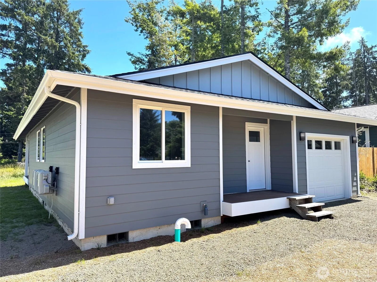 Property photo for 660 Itswoot Avenue Se, Ocean Shores photo 2
