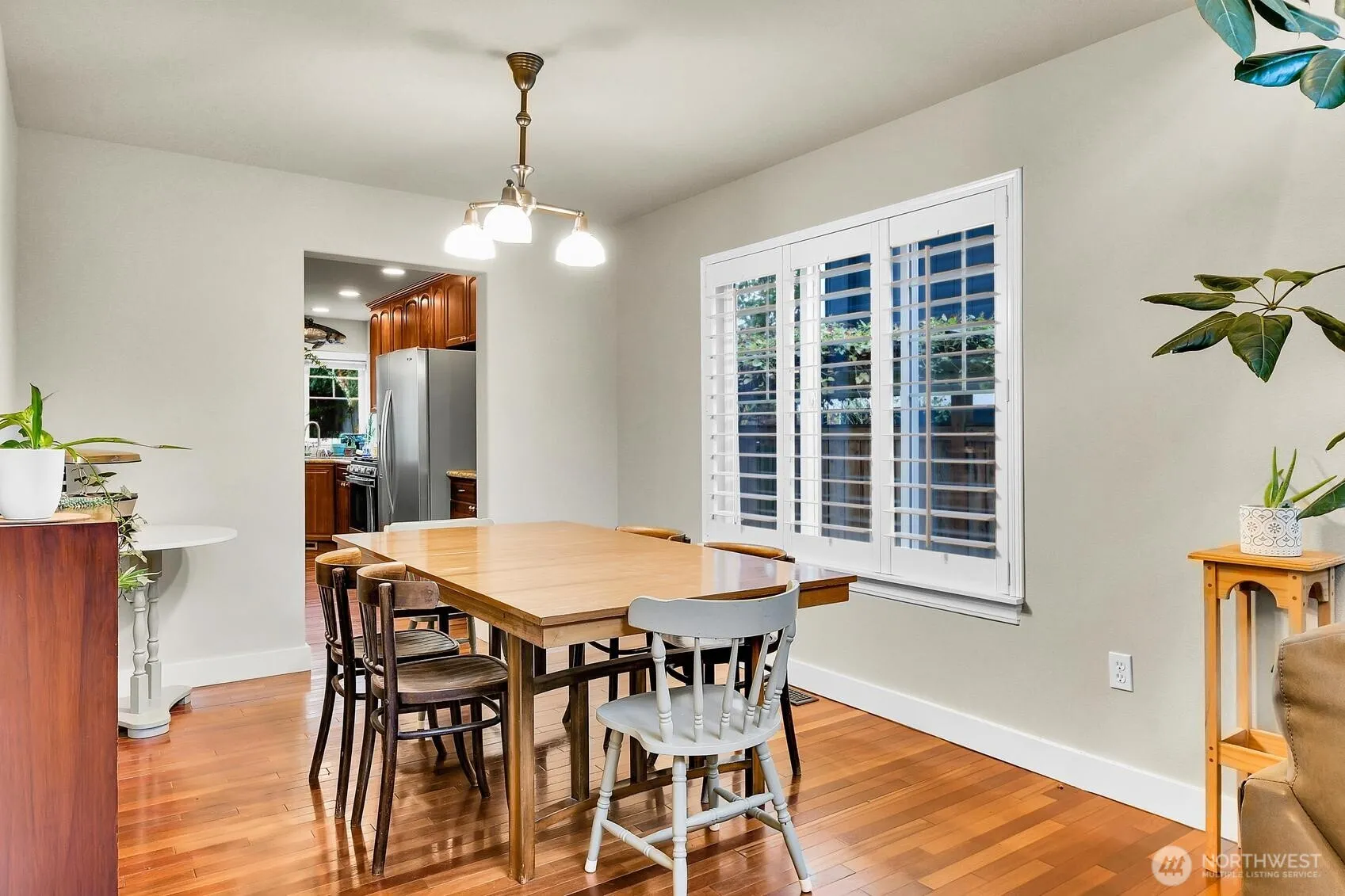 Property photo for 5949 17th Avenue Sw, Seattle photo 3