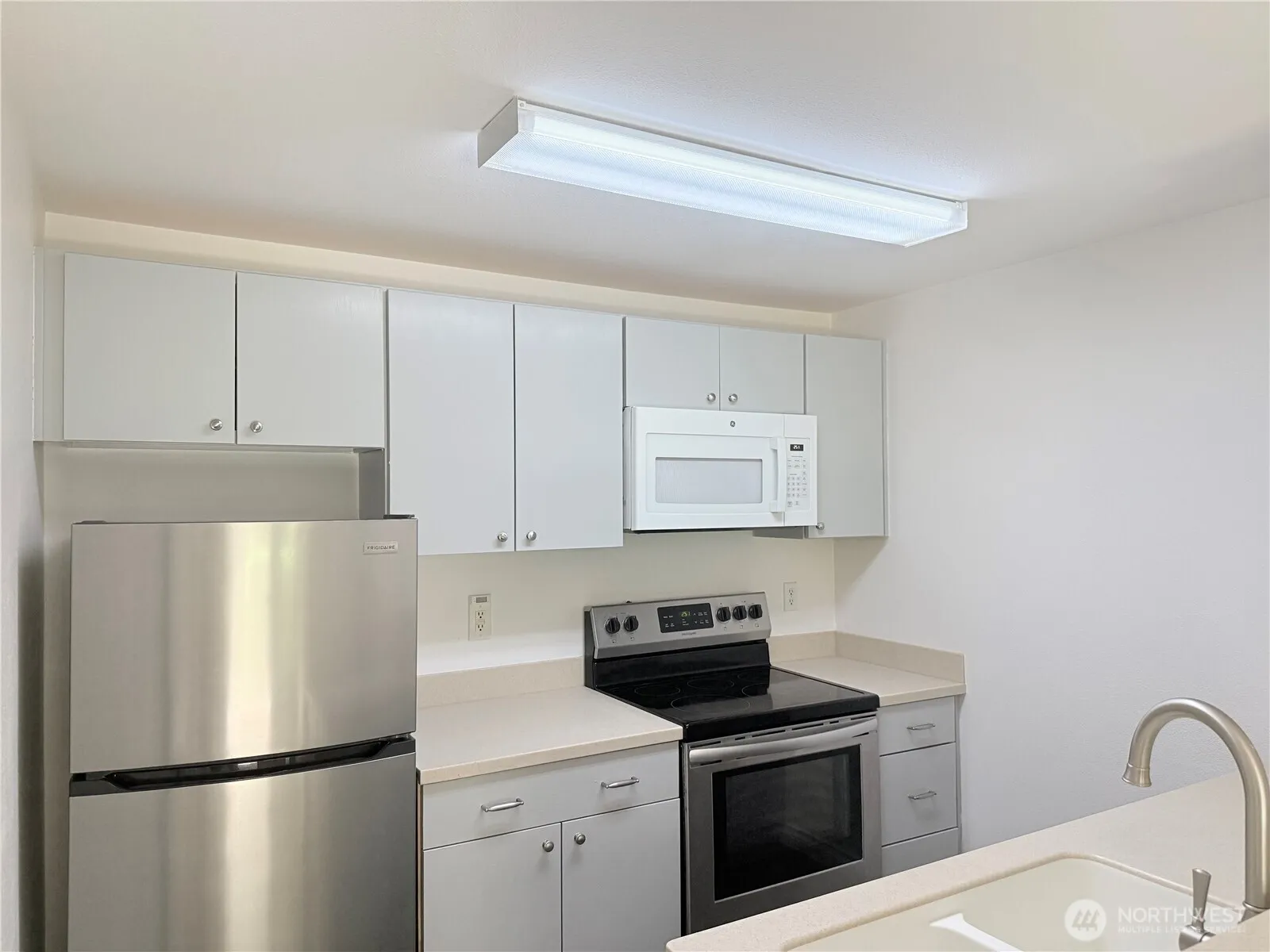 Property photo for 11002 Se Petrovitsky Road #e103, Renton photo 5