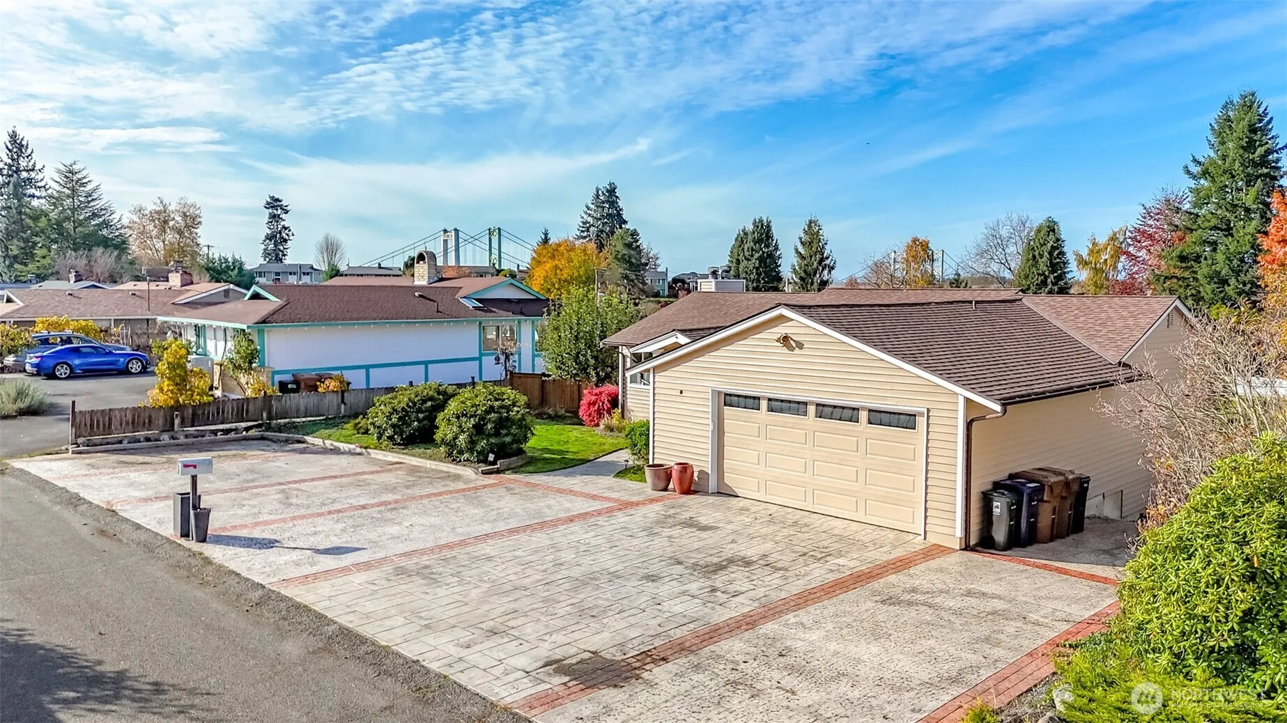 Property photo for 1747 N Narrows Drive, Tacoma photo 3