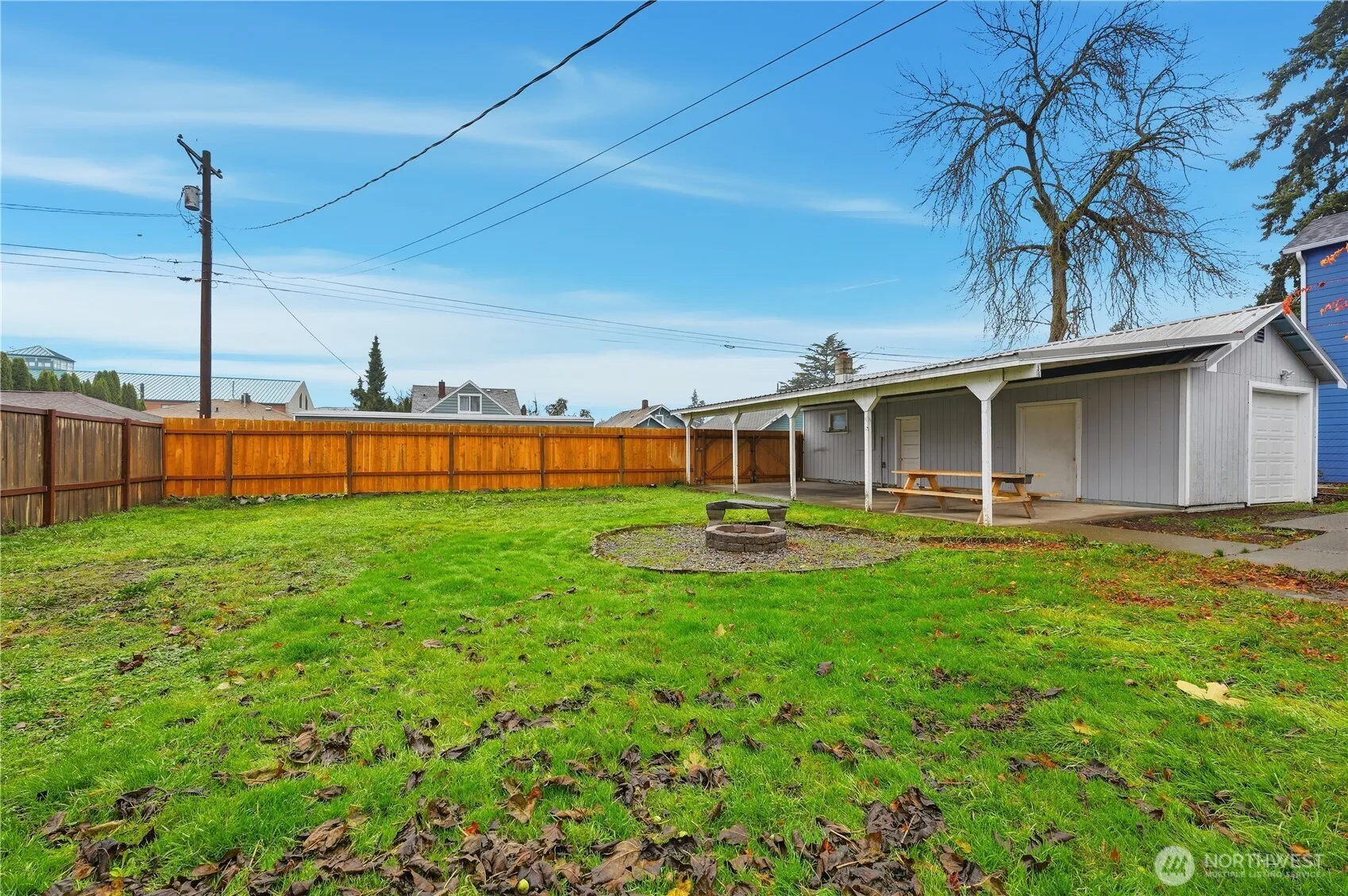 Property photo for 823 E 55th Street, Tacoma photo 3